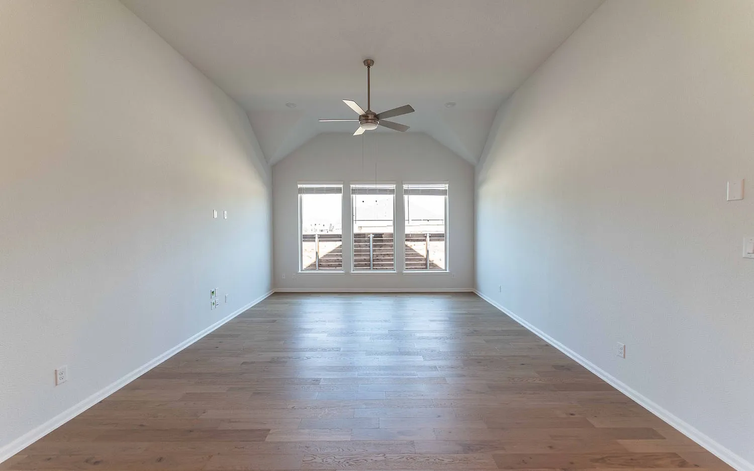 Single Family Residence For Sale in Dallas County , 2033 Blue Moon Bay, Mesquite, Texas 75181, 5 Bedrooms, 3 Bathrooms, 2 Garage spaces, 2,778 Sqft, built in 2025, New Construction - Complete, Price $539,178, mls#20992155, Real Estate Agent in Mesquite, Homes For Sale in Dallas county, Homes For Sale in Mesquite, Realtor in Mesquite Texas, Real Estate Brokerage Independent Realty Texas, Luminita Cordes Realtor