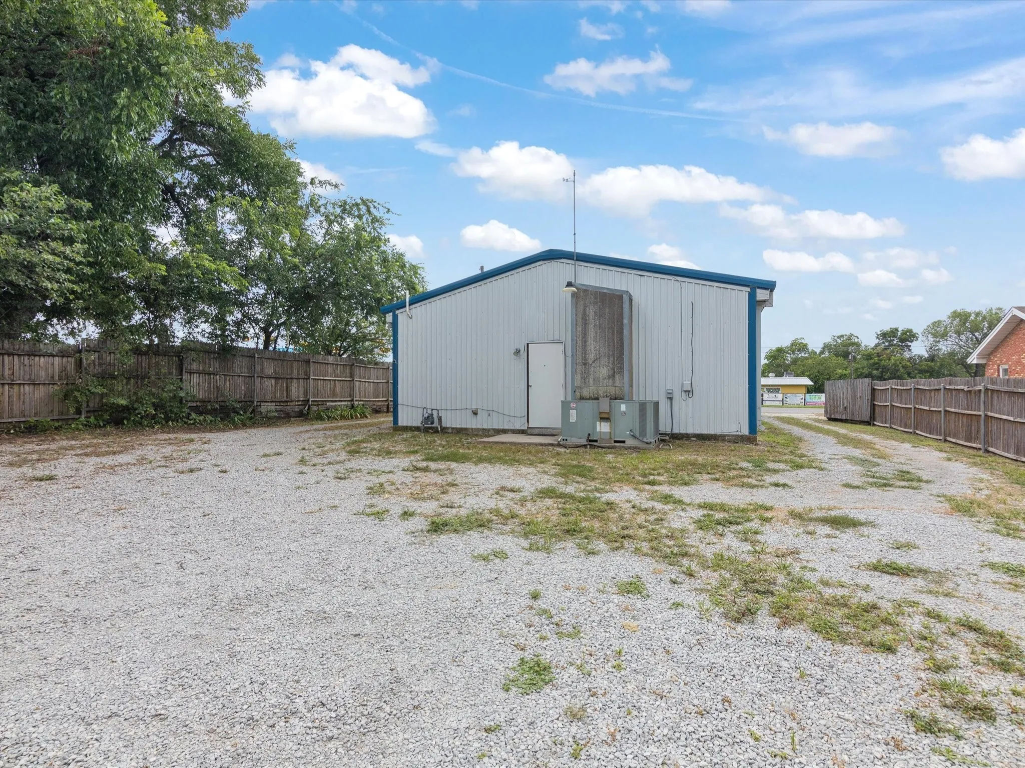 Business For Sale in Montague County , 413 E Wise Street, Bowie, Texas 76230, 0, 0, Garage spaces, 0 Sqft, built in 1998, Preowned, mls#20992088, Real Estate Agent in Bowie, Homes For Sale in Montague county, Homes For Sale in Bowie, Realtor in Bowie Texas, Real Estate Brokerage Independent Realty Texas, Luminita Cordes Realtor