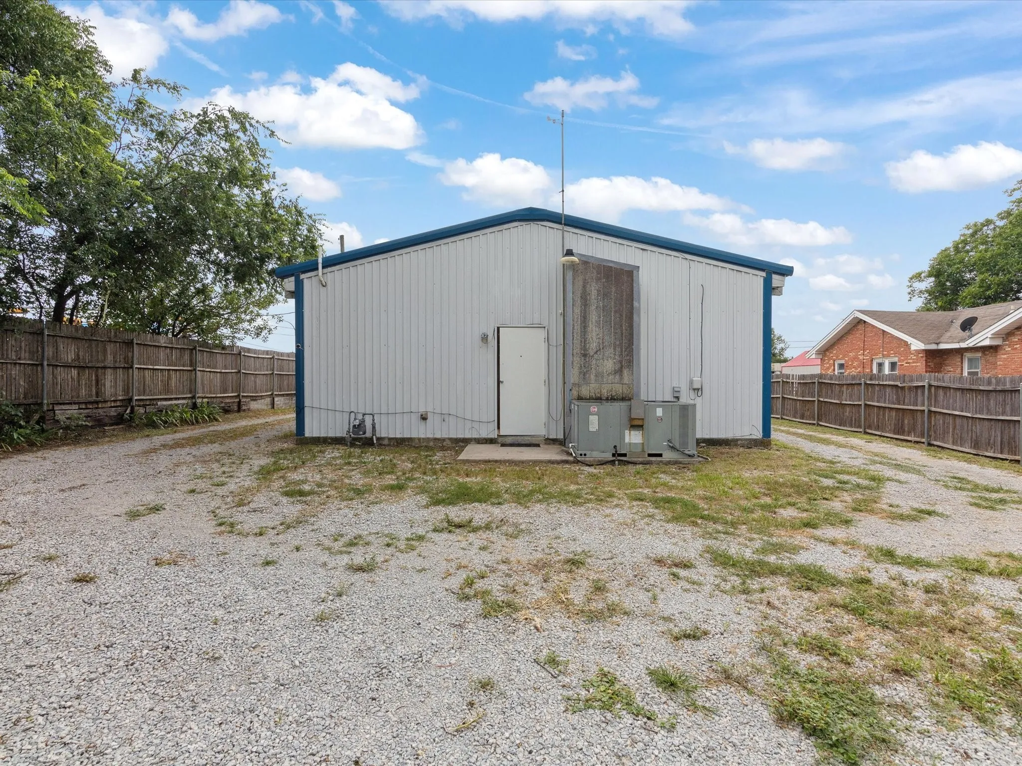 Business For Sale in Montague County , 413 E Wise Street, Bowie, Texas 76230, 0, 0, Garage spaces, 0 Sqft, built in 1998, Preowned, mls#20992088, Real Estate Agent in Bowie, Homes For Sale in Montague county, Homes For Sale in Bowie, Realtor in Bowie Texas, Real Estate Brokerage Independent Realty Texas, Luminita Cordes Realtor