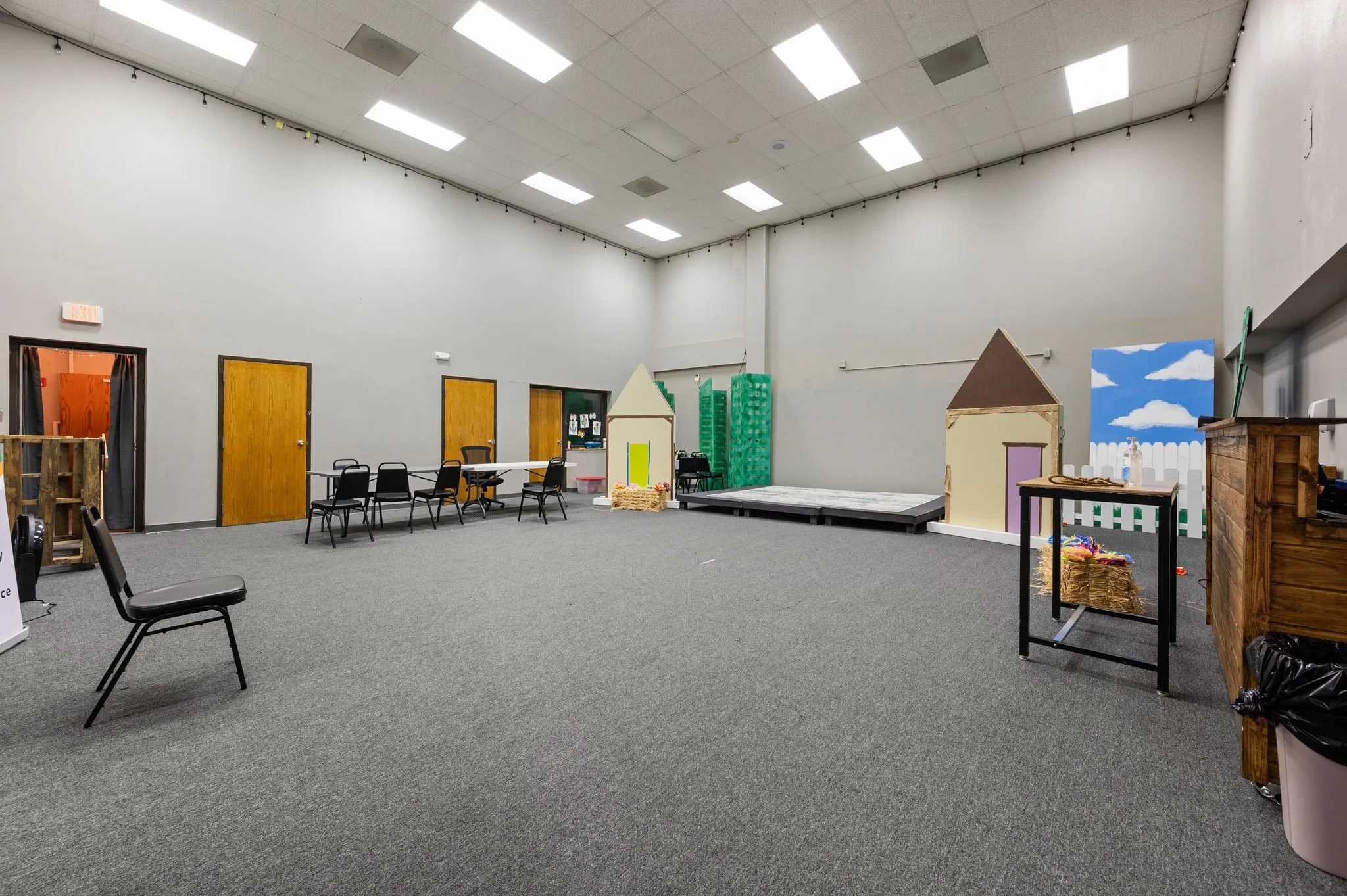 Office For Sale in Tarrant County , 1101 N Carroll Avenue, Southlake, Texas 76092, 0, 0, Garage spaces, 82,352 Sqft, built in 1962, Preowned, Price $13,300,000, mls#20970211, Real Estate Agent in Southlake, Homes For Sale in Tarrant county, Homes For Sale in Southlake, Realtor in Southlake Texas, Real Estate Brokerage Independent Realty Texas, Luminita Cordes Realtor