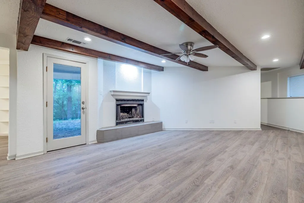 Single Family Residence For Sale in Grayson County , 598 Stagecoach Trail, Denison, Texas 75021, 3 Bedroom, 2 Bathroom, Garage spaces, 3,282 Sqft, built in 1981, Price $550,000, mls#20993308, Real Estate Agent in Denison, Homes For Sale in Grayson county, Homes For Sale in Denison, Realtor in Denison Texas, Real Estate Brokerage Independent Realty Texas, Luminita Cordes Realtor