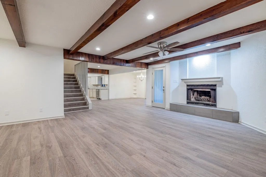 Single Family Residence For Sale in Grayson County , 598 Stagecoach Trail, Denison, Texas 75021, 3 Bedroom, 2 Bathroom, Garage spaces, 3,282 Sqft, built in 1981, Price $550,000, mls#20993308, Real Estate Agent in Denison, Homes For Sale in Grayson county, Homes For Sale in Denison, Realtor in Denison Texas, Real Estate Brokerage Independent Realty Texas, Luminita Cordes Realtor