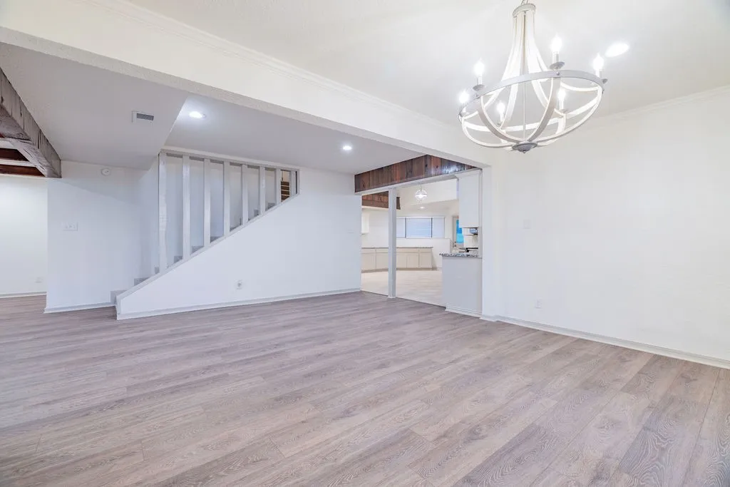 Single Family Residence For Sale in Grayson County , 598 Stagecoach Trail, Denison, Texas 75021, 3 Bedroom, 2 Bathroom, Garage spaces, 3,282 Sqft, built in 1981, Price $550,000, mls#20993308, Real Estate Agent in Denison, Homes For Sale in Grayson county, Homes For Sale in Denison, Realtor in Denison Texas, Real Estate Brokerage Independent Realty Texas, Luminita Cordes Realtor