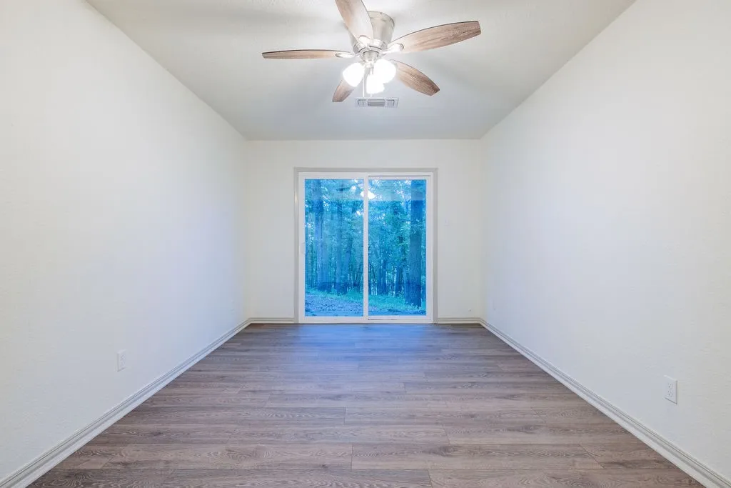 Single Family Residence For Sale in Grayson County , 598 Stagecoach Trail, Denison, Texas 75021, 3 Bedroom, 2 Bathroom, Garage spaces, 3,282 Sqft, built in 1981, Price $550,000, mls#20993308, Real Estate Agent in Denison, Homes For Sale in Grayson county, Homes For Sale in Denison, Realtor in Denison Texas, Real Estate Brokerage Independent Realty Texas, Luminita Cordes Realtor