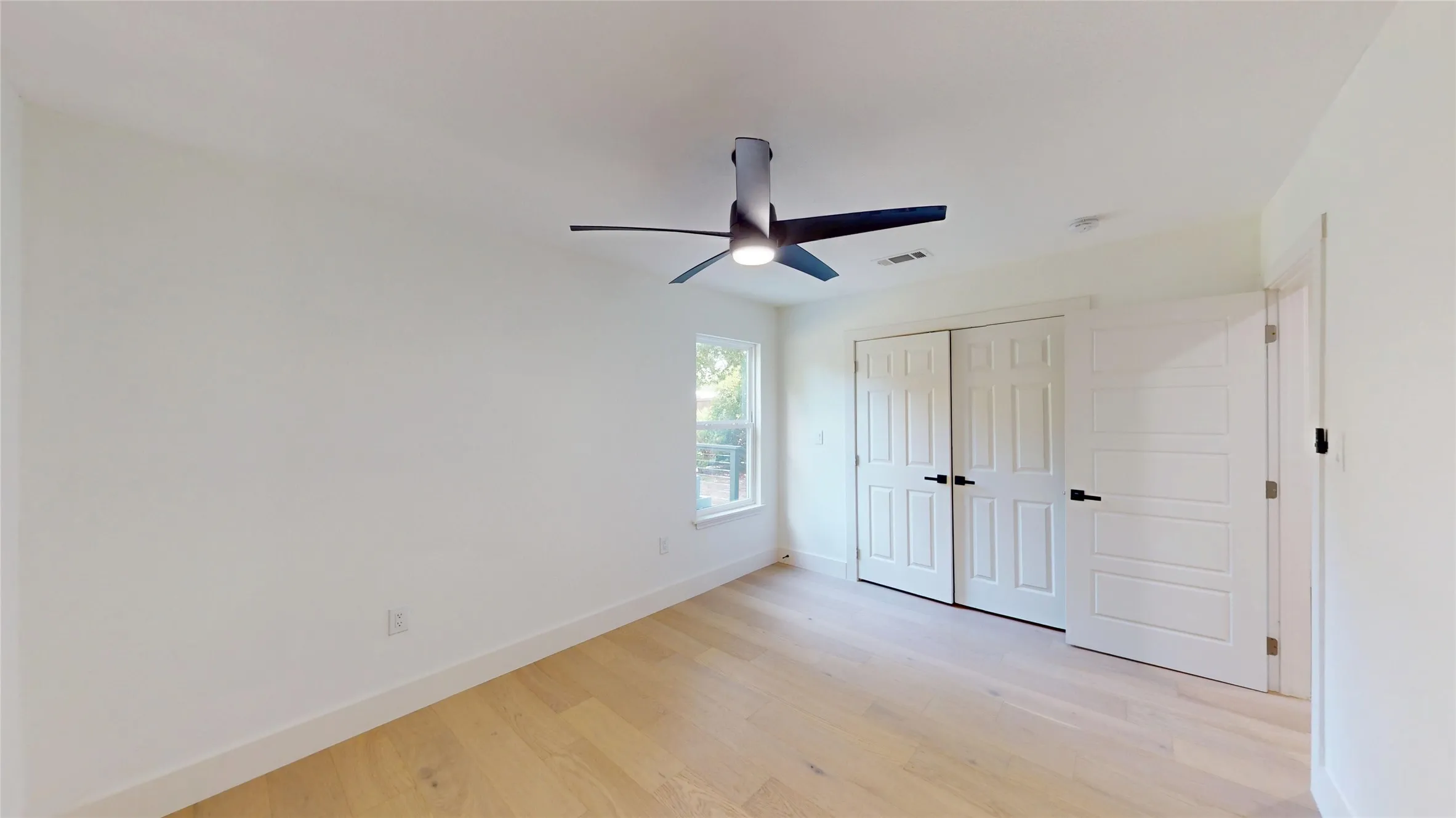 Single Family Residence For Sale in Dallas County , 7126 Edgerton Drive, Dallas, Texas 75231, 4 Bedroom, 4 Bathroom, Garage spaces, 2,570 Sqft, built in 1955, Preowned, mls#20990332, Real Estate Agent in Dallas, Homes For Sale in Dallas county, Homes For Sale in Dallas, Realtor in Dallas Texas, Real Estate Brokerage Independent Realty Texas, Luminita Cordes Realtor