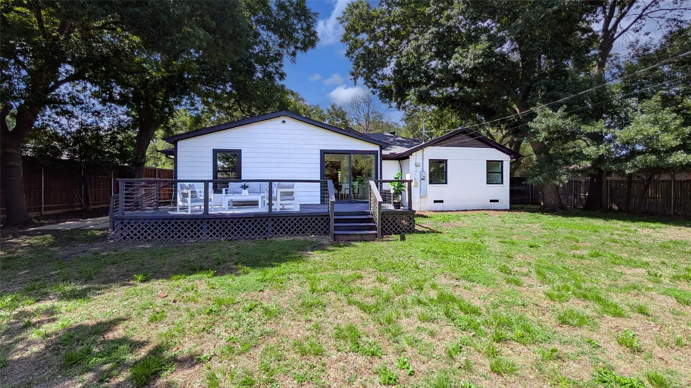 Single Family Residence For Sale in Dallas County , 7126 Edgerton Drive, Dallas, Texas 75231, 4 Bedroom, 4 Bathroom, Garage spaces, 2,570 Sqft, built in 1955, Preowned, mls#20990332, Real Estate Agent in Dallas, Homes For Sale in Dallas county, Homes For Sale in Dallas, Realtor in Dallas Texas, Real Estate Brokerage Independent Realty Texas, Luminita Cordes Realtor