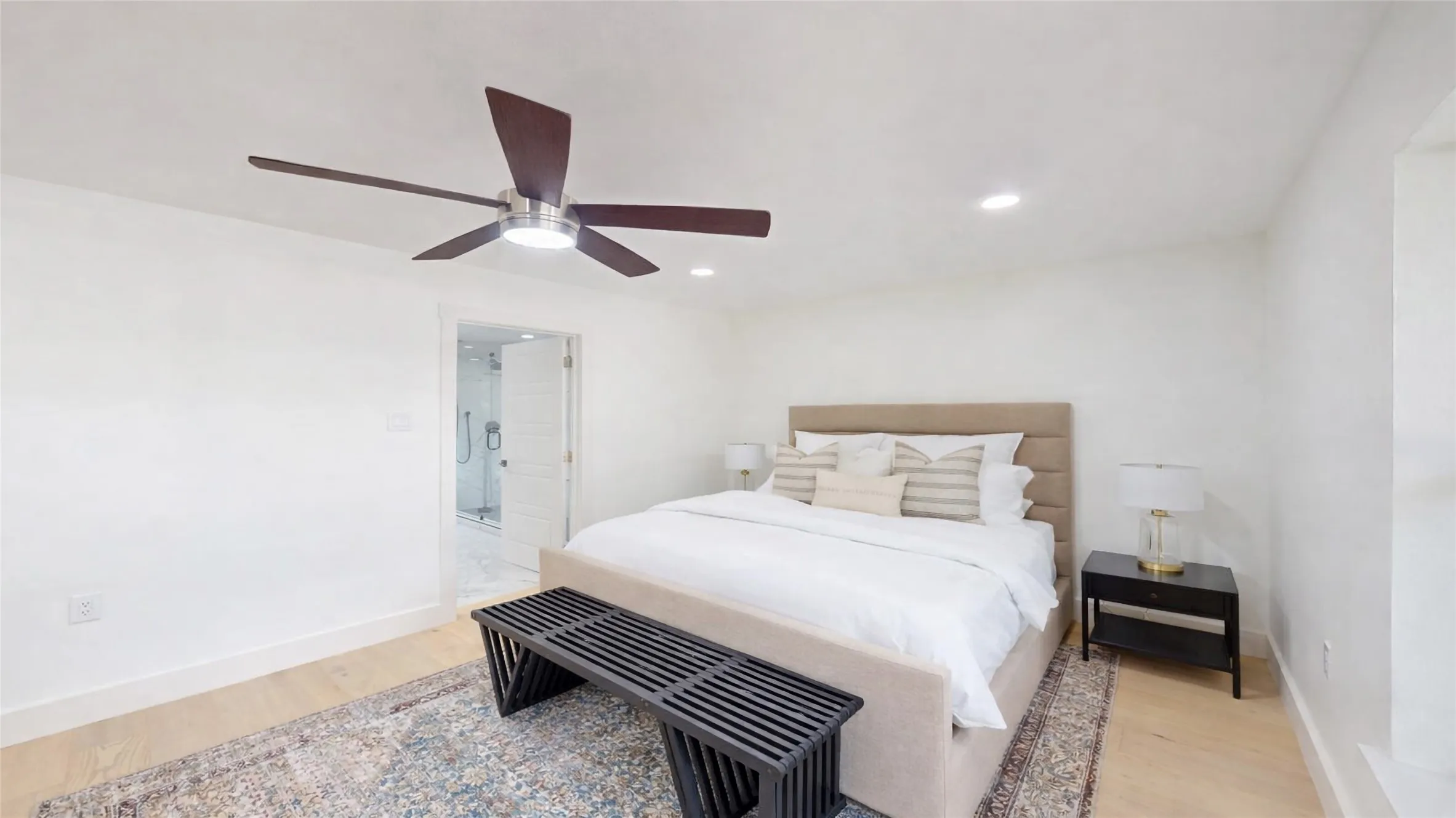 Single Family Residence For Sale in Dallas County , 7126 Edgerton Drive, Dallas, Texas 75231, 4 Bedroom, 4 Bathroom, Garage spaces, 2,570 Sqft, built in 1955, Preowned, mls#20990332, Real Estate Agent in Dallas, Homes For Sale in Dallas county, Homes For Sale in Dallas, Realtor in Dallas Texas, Real Estate Brokerage Independent Realty Texas, Luminita Cordes Realtor