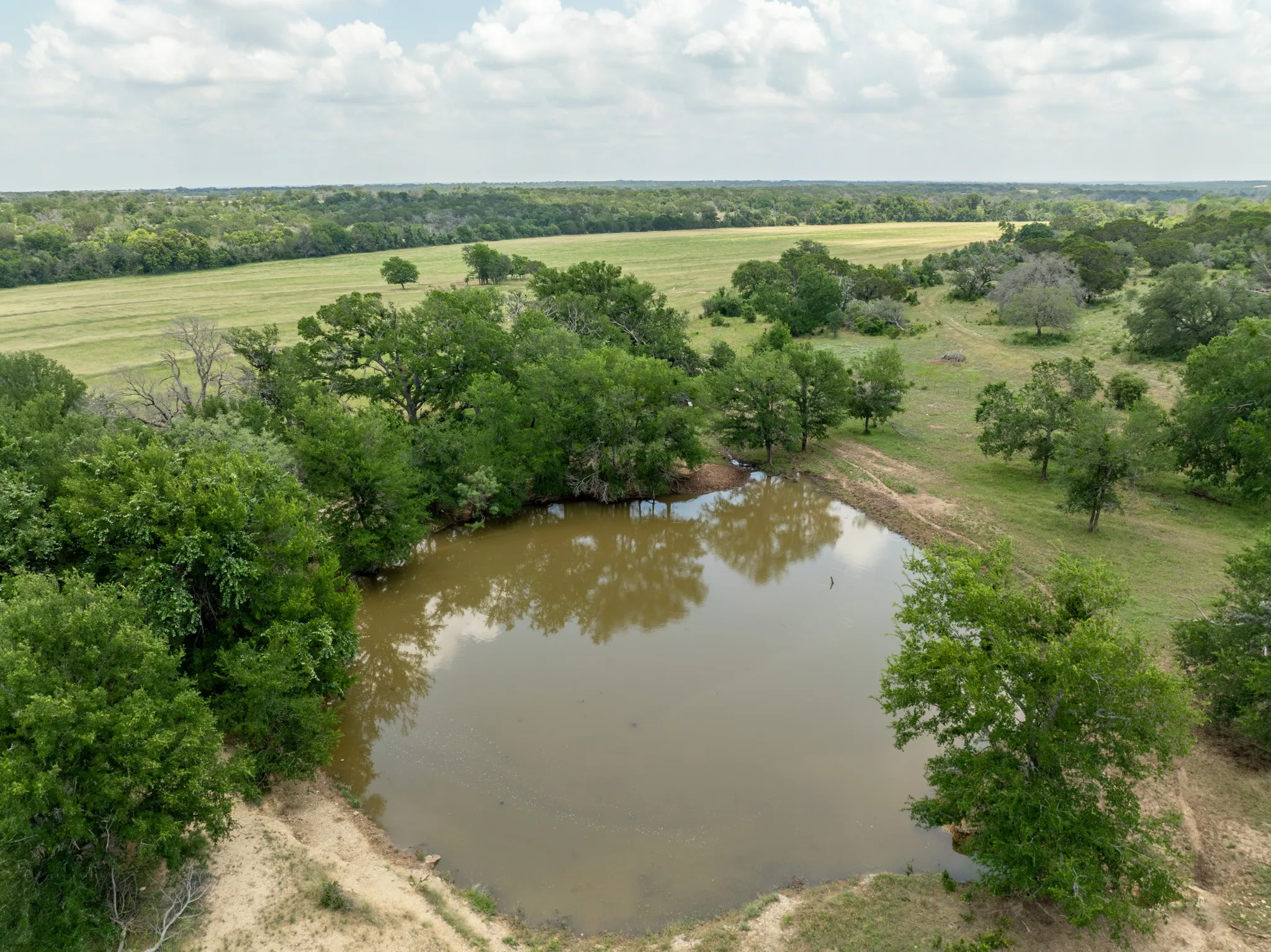 Farm For Sale in Coryell County , 5315 Fm 932, Jonesboro, Texas 76538, 3 Bedrooms, 2 Bathrooms, 2 Garage spaces, 1,812 Sqft, built in 1966, Preowned, Price $4,999,500, mls#20993775, Real Estate Agent in Jonesboro, Homes For Sale in Coryell county, Homes For Sale in Jonesboro, Realtor in Jonesboro Texas, Real Estate Brokerage Independent Realty Texas, Luminita Cordes Realtor