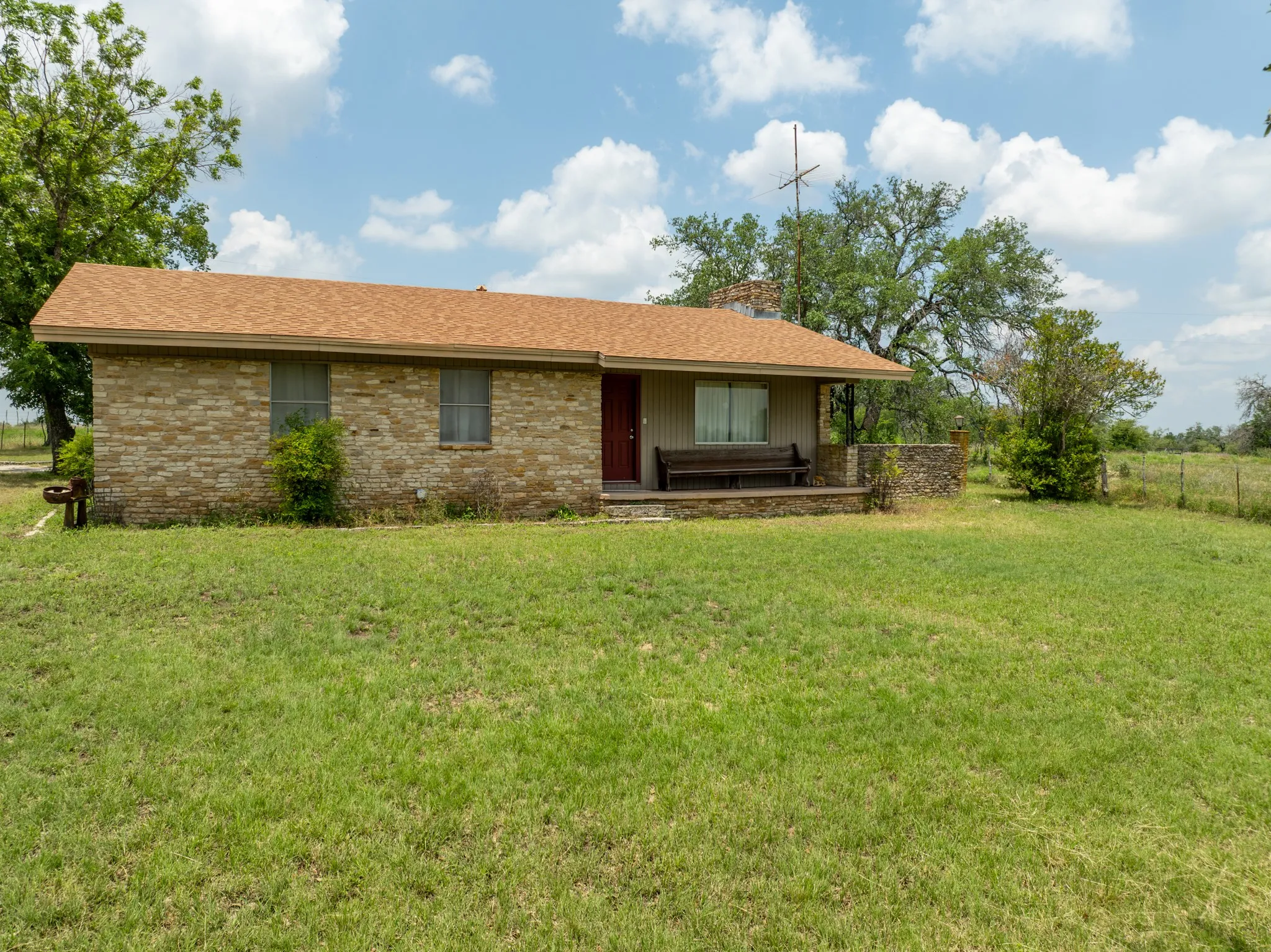 Farm For Sale in Coryell County , 5315 Fm 932, Jonesboro, Texas 76538, 3 Bedrooms, 2 Bathrooms, 2 Garage spaces, 1,812 Sqft, built in 1966, Preowned, Price $4,999,500, mls#20993775, Real Estate Agent in Jonesboro, Homes For Sale in Coryell county, Homes For Sale in Jonesboro, Realtor in Jonesboro Texas, Real Estate Brokerage Independent Realty Texas, Luminita Cordes Realtor