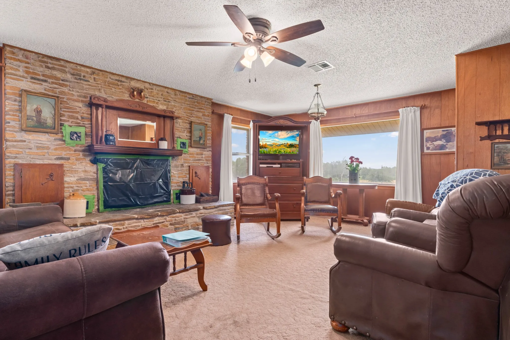 Farm For Sale in Coryell County , 5315 Fm 932, Jonesboro, Texas 76538, 3 Bedrooms, 2 Bathrooms, 2 Garage spaces, 1,812 Sqft, built in 1966, Preowned, Price $4,999,500, mls#20993775, Real Estate Agent in Jonesboro, Homes For Sale in Coryell county, Homes For Sale in Jonesboro, Realtor in Jonesboro Texas, Real Estate Brokerage Independent Realty Texas, Luminita Cordes Realtor