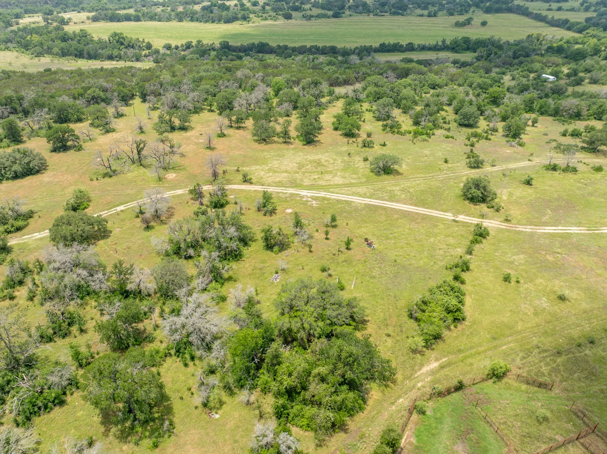 Farm For Sale in Coryell County , 5315 Fm 932, Jonesboro, Texas 76538, 3 Bedrooms, 2 Bathrooms, 2 Garage spaces, 1,812 Sqft, built in 1966, Preowned, Price $4,999,500, mls#20993775, Real Estate Agent in Jonesboro, Homes For Sale in Coryell county, Homes For Sale in Jonesboro, Realtor in Jonesboro Texas, Real Estate Brokerage Independent Realty Texas, Luminita Cordes Realtor