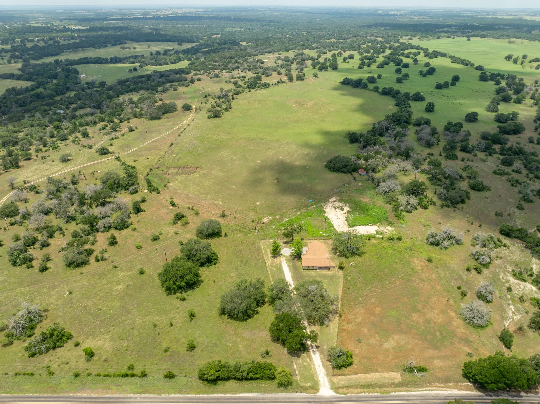 Farm For Sale in Coryell County , 5315 Fm 932, Jonesboro, Texas 76538, 3 Bedrooms, 2 Bathrooms, 2 Garage spaces, 1,812 Sqft, built in 1966, Preowned, Price $4,999,500, mls#20993775, Real Estate Agent in Jonesboro, Homes For Sale in Coryell county, Homes For Sale in Jonesboro, Realtor in Jonesboro Texas, Real Estate Brokerage Independent Realty Texas, Luminita Cordes Realtor