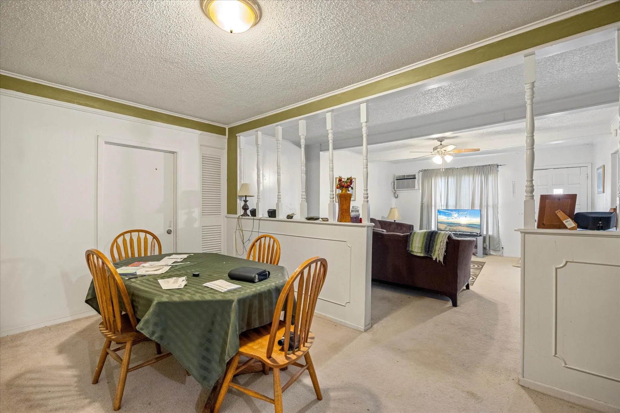 Office For Sale in Somervell County , 300 E Elm Street, Glen Rose, Texas 76043, 0, 0, Garage spaces, 0 Sqft, built in 1940, Preowned, Price $800,000, mls#20991676, Real Estate Agent in Glen Rose, Homes For Sale in Somervell county, Homes For Sale in Glen Rose, Realtor in Glen Rose Texas, Real Estate Brokerage Independent Realty Texas, Luminita Cordes Realtor
