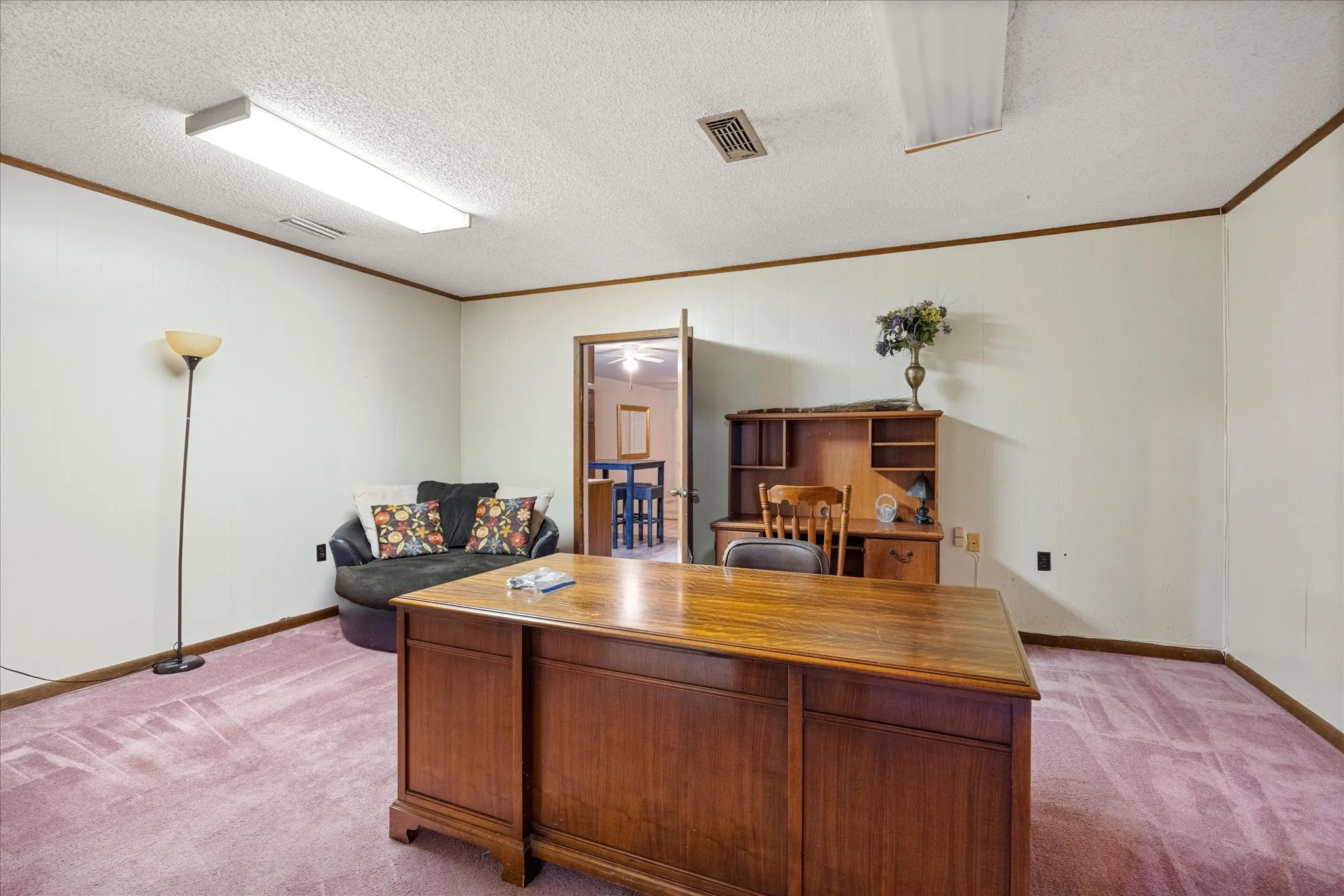Office For Sale in Somervell County , 300 E Elm Street, Glen Rose, Texas 76043, 0, 0, Garage spaces, 0 Sqft, built in 1940, Preowned, Price $800,000, mls#20991676, Real Estate Agent in Glen Rose, Homes For Sale in Somervell county, Homes For Sale in Glen Rose, Realtor in Glen Rose Texas, Real Estate Brokerage Independent Realty Texas, Luminita Cordes Realtor