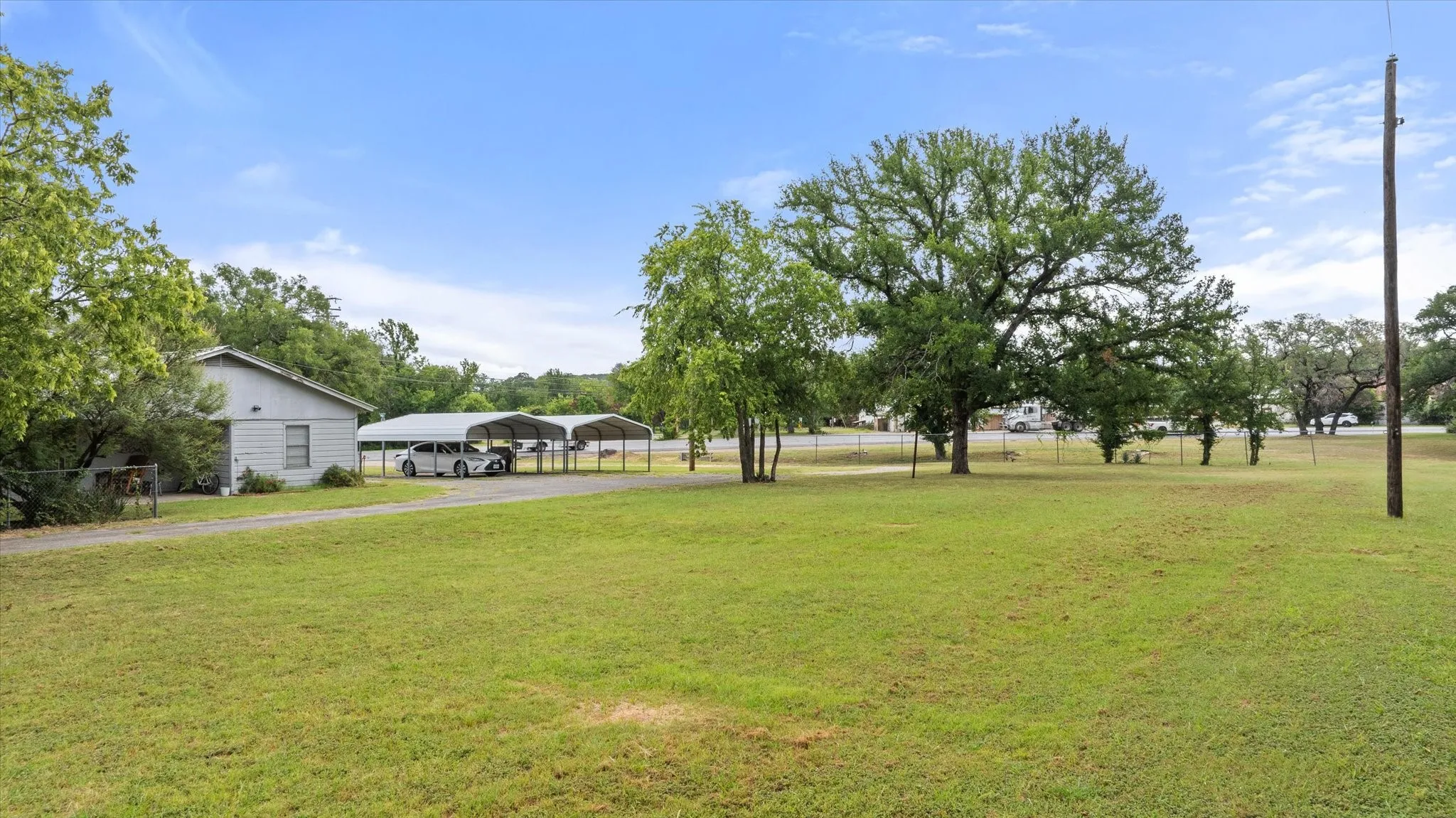 Office For Sale in Somervell County , 300 E Elm Street, Glen Rose, Texas 76043, 0, 0, Garage spaces, 0 Sqft, built in 1940, Preowned, Price $800,000, mls#20991676, Real Estate Agent in Glen Rose, Homes For Sale in Somervell county, Homes For Sale in Glen Rose, Realtor in Glen Rose Texas, Real Estate Brokerage Independent Realty Texas, Luminita Cordes Realtor