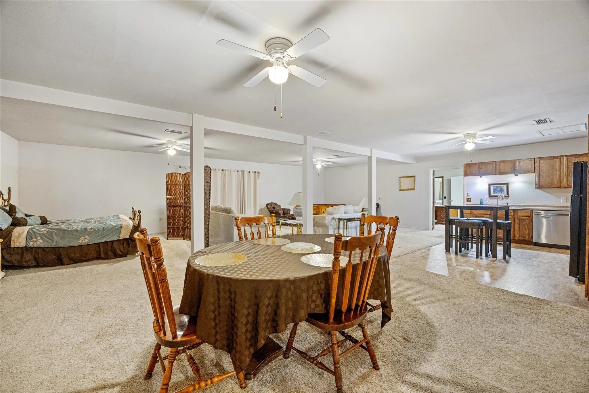 Office For Sale in Somervell County , 300 E Elm Street, Glen Rose, Texas 76043, 0, 0, Garage spaces, 0 Sqft, built in 1940, Preowned, Price $800,000, mls#20991676, Real Estate Agent in Glen Rose, Homes For Sale in Somervell county, Homes For Sale in Glen Rose, Realtor in Glen Rose Texas, Real Estate Brokerage Independent Realty Texas, Luminita Cordes Realtor