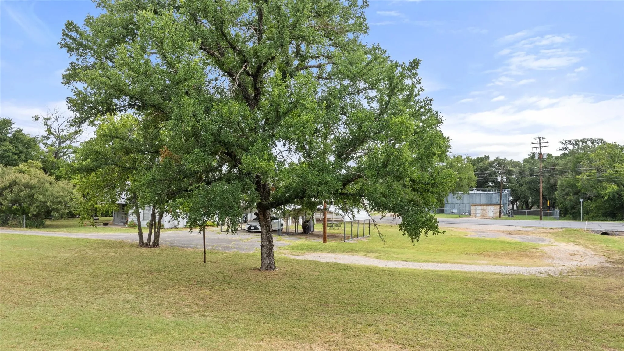 Office For Sale in Somervell County , 300 E Elm Street, Glen Rose, Texas 76043, 0, 0, Garage spaces, 0 Sqft, built in 1940, Preowned, Price $800,000, mls#20991676, Real Estate Agent in Glen Rose, Homes For Sale in Somervell county, Homes For Sale in Glen Rose, Realtor in Glen Rose Texas, Real Estate Brokerage Independent Realty Texas, Luminita Cordes Realtor