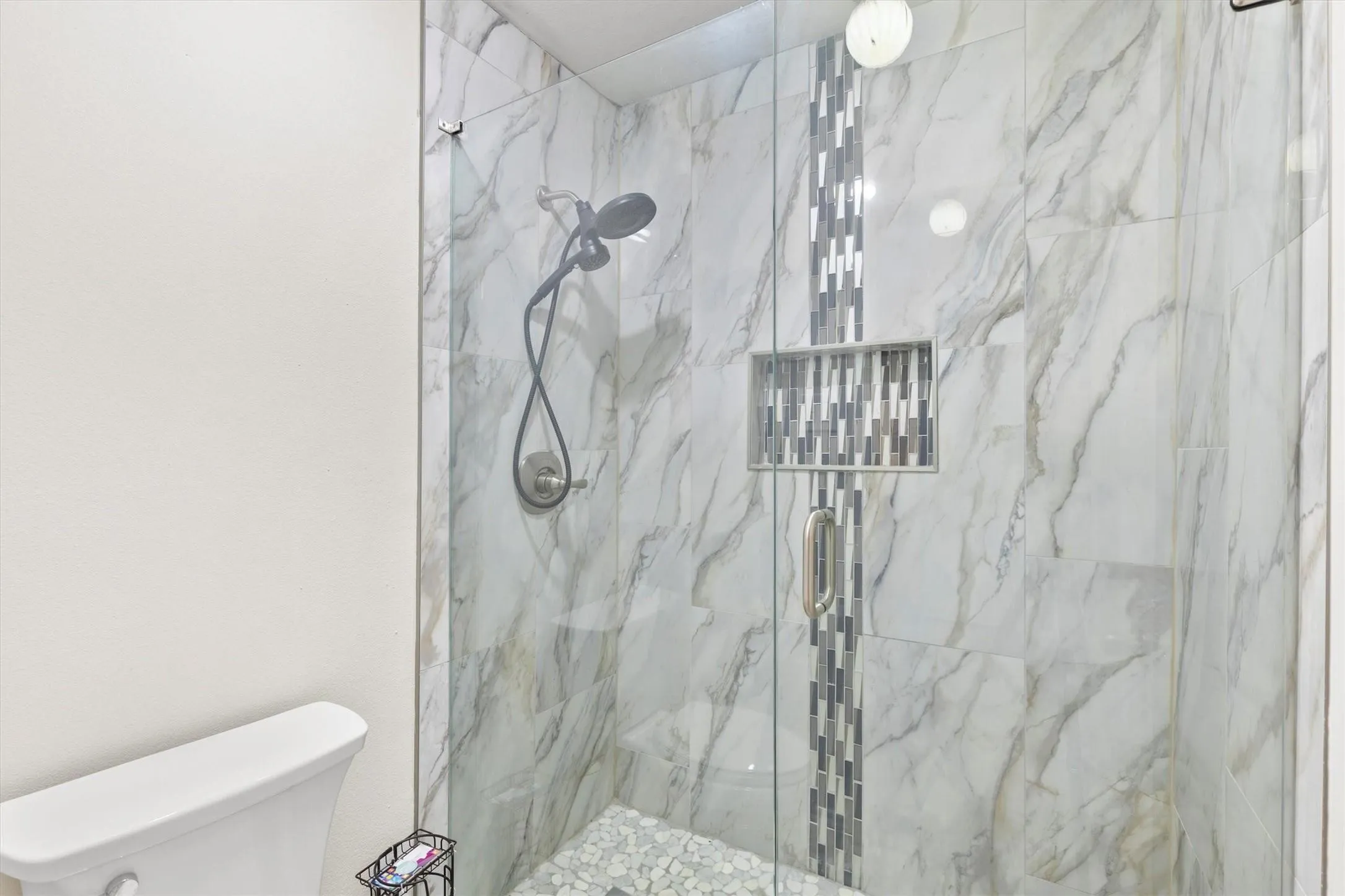 1614 Aurora Dr Richardson TX 75081 - Bathroom
