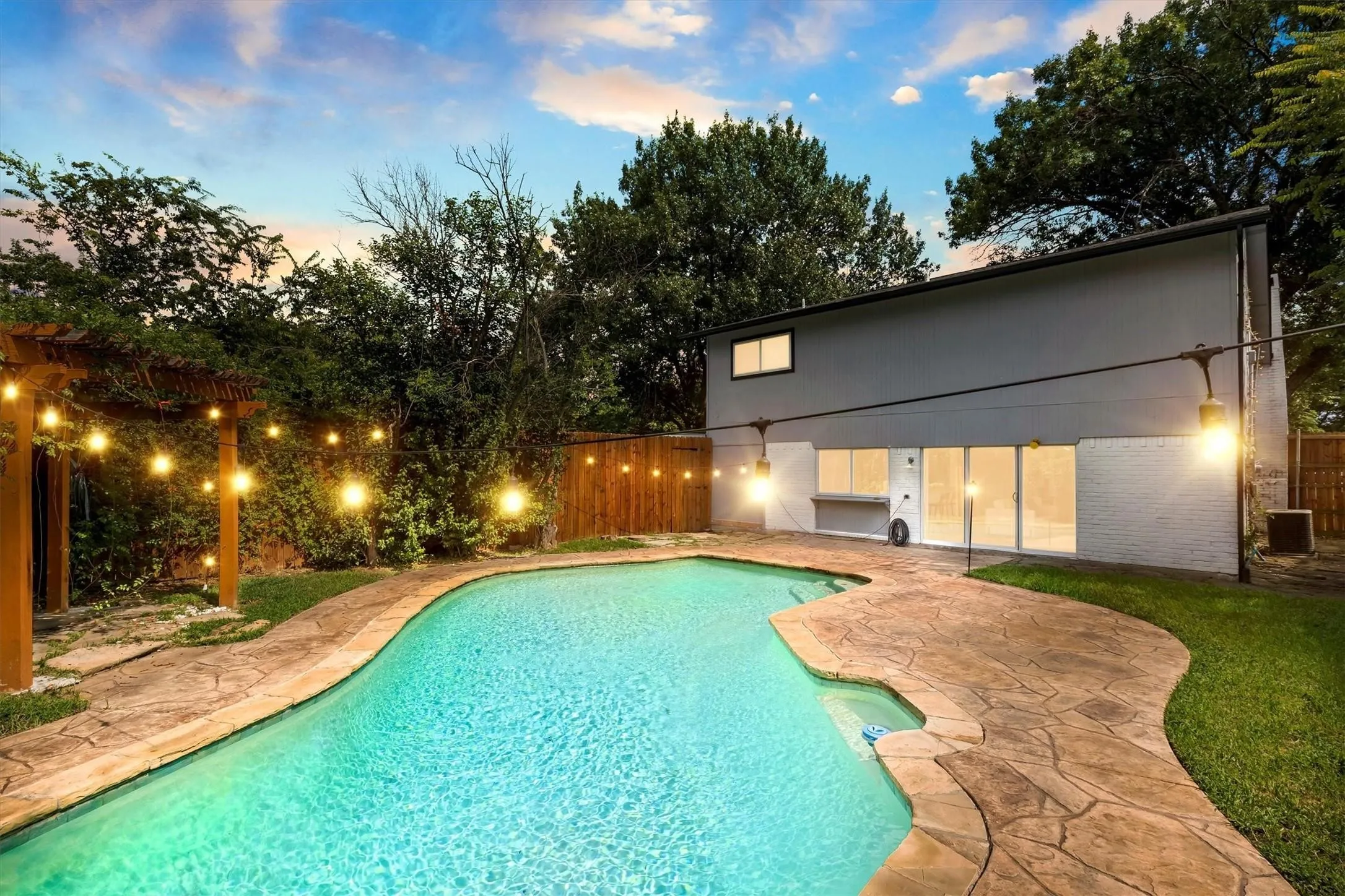 1614 Aurora Dr Richardson TX 75081 - Pool
