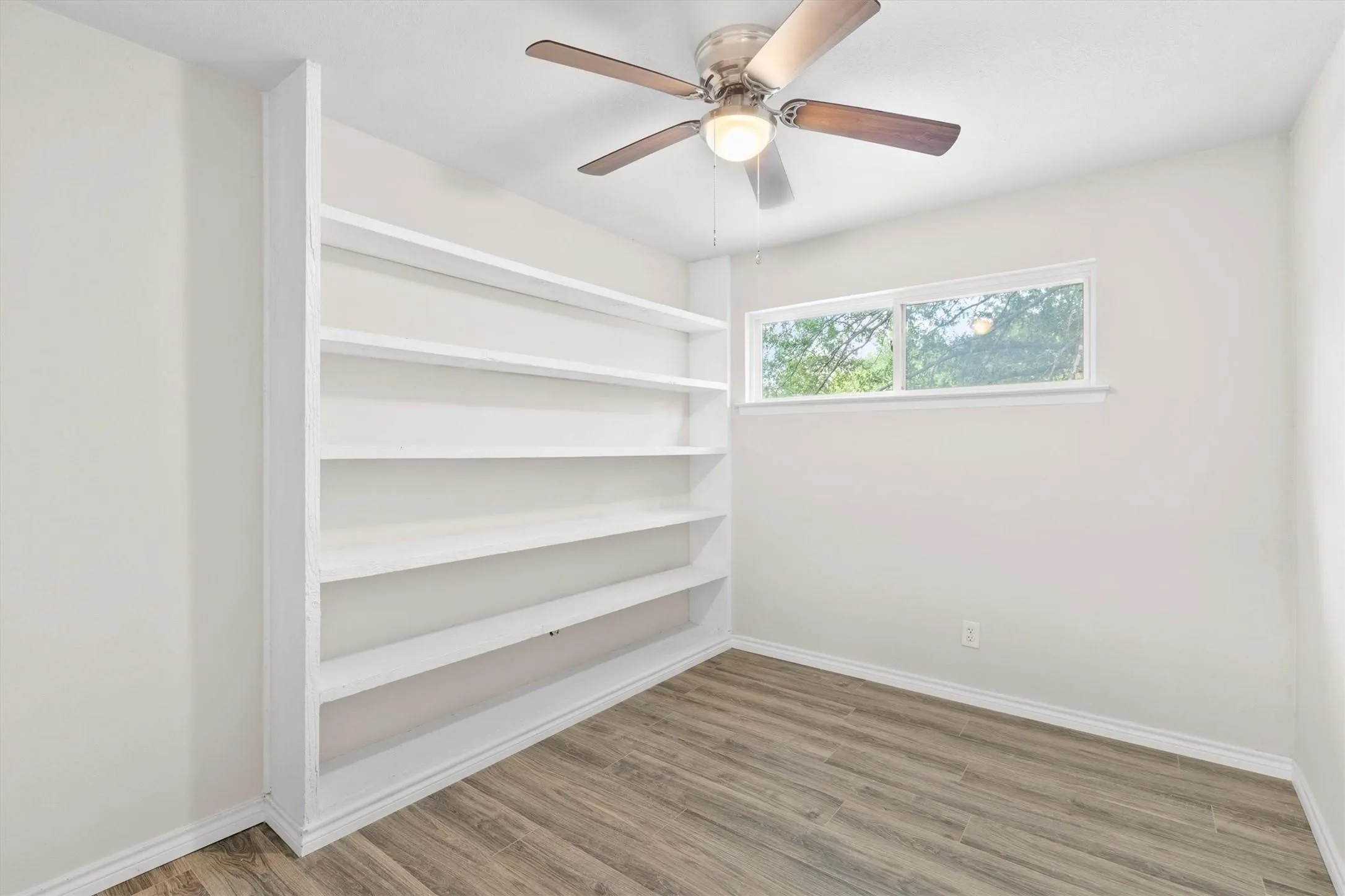 1614 Aurora Dr Richardson TX 75081 - Unfurnished Room
