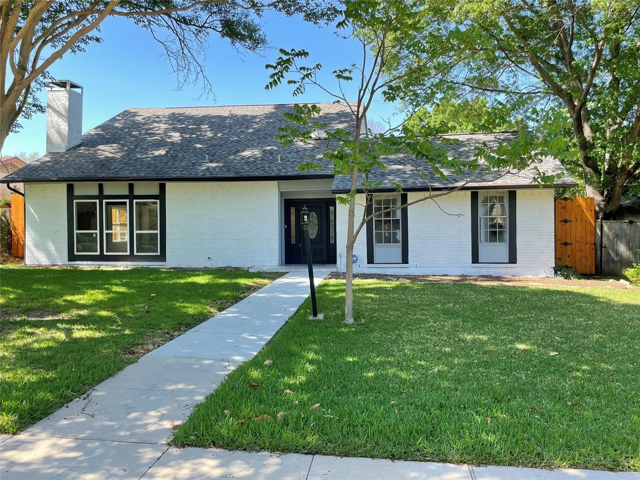 1614 Aurora Dr Richardson TX 75081 - Front of Structure
