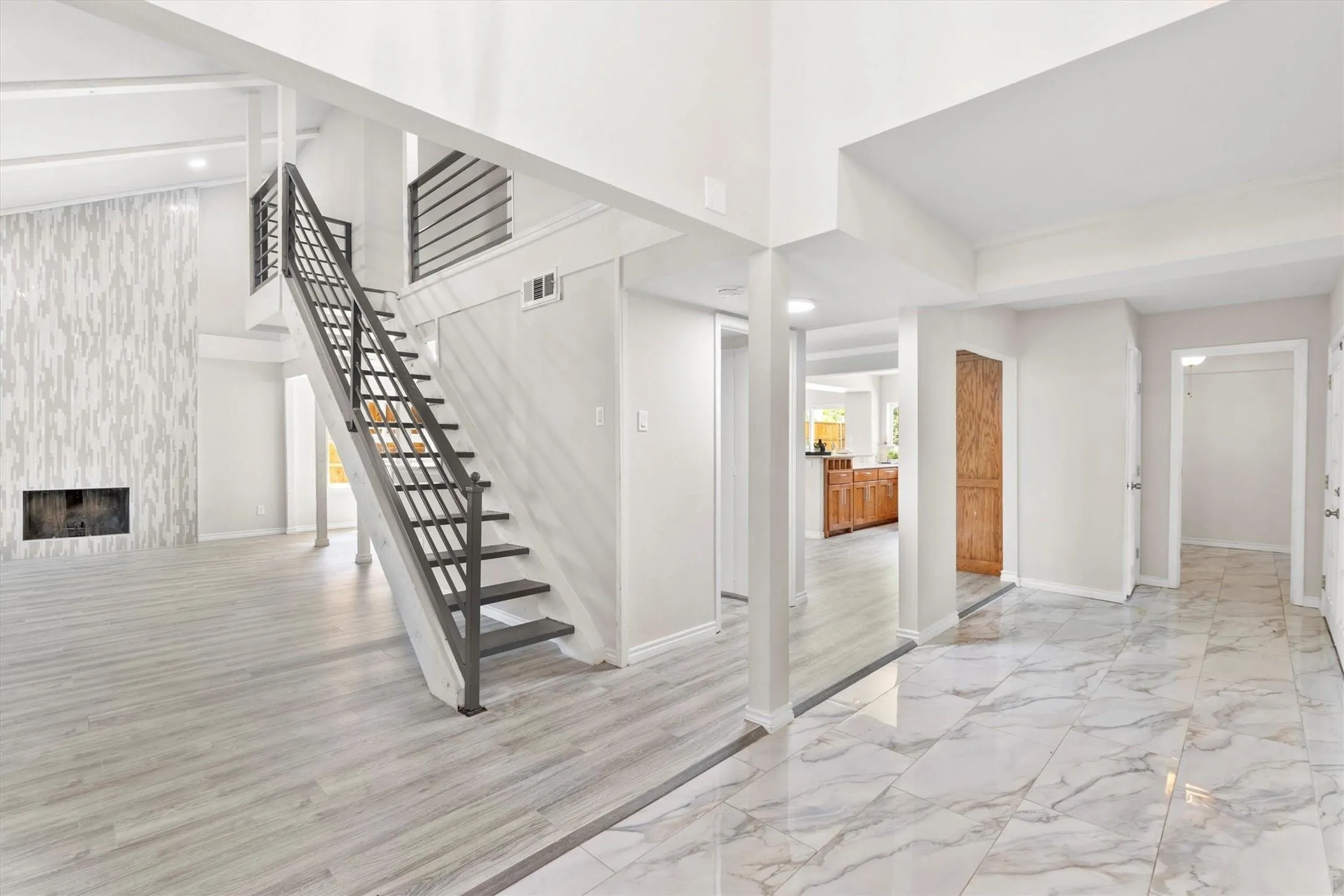 1614 Aurora Dr Richardson TX 75081 -​​‌​​​​‌​​‌‌​‌‌​​​‌‌​‌​‌​‌​​​‌​​ Stair
