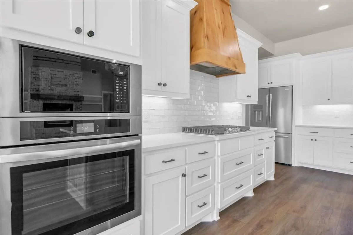 Single Family Residence For Sale in Smith County , 1001 Mallard Drive, Lindale, Texas 75771, 4 Bedroom, 3 Bathroom, 2 Garage spaces, 2,462 Sqft, built in 2024, New Construction - Complete, mls#20994076, Real Estate Agent in Lindale, Homes For Sale in Smith county, Homes For Sale in Lindale, Realtor in Lindale Texas, Real Estate Brokerage Independent Realty Texas, Luminita Cordes Realtor