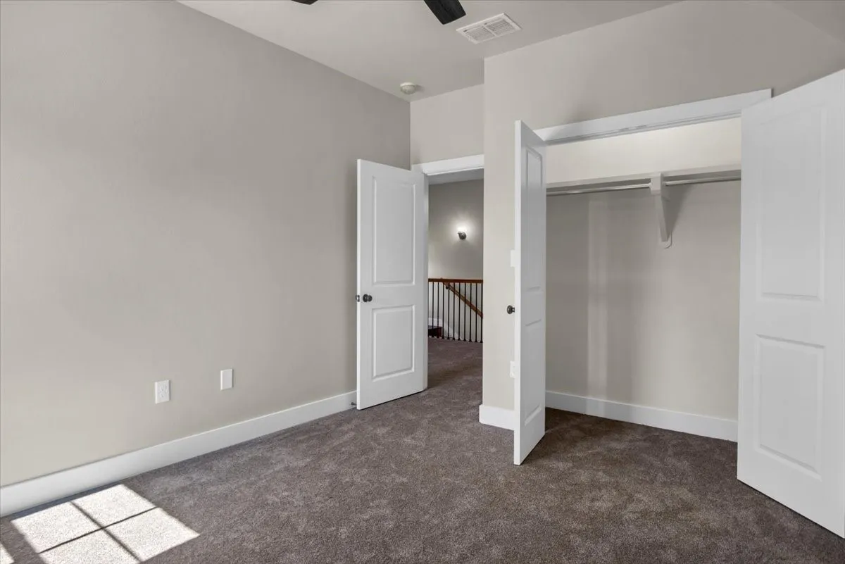 Single Family Residence For Sale in Smith County , 1001 Mallard Drive, Lindale, Texas 75771, 4 Bedroom, 3 Bathroom, 2 Garage spaces, 2,462 Sqft, built in 2024, New Construction - Complete, mls#20994076, Real Estate Agent in Lindale, Homes For Sale in Smith county, Homes For Sale in Lindale, Realtor in Lindale Texas, Real Estate Brokerage Independent Realty Texas, Luminita Cordes Realtor