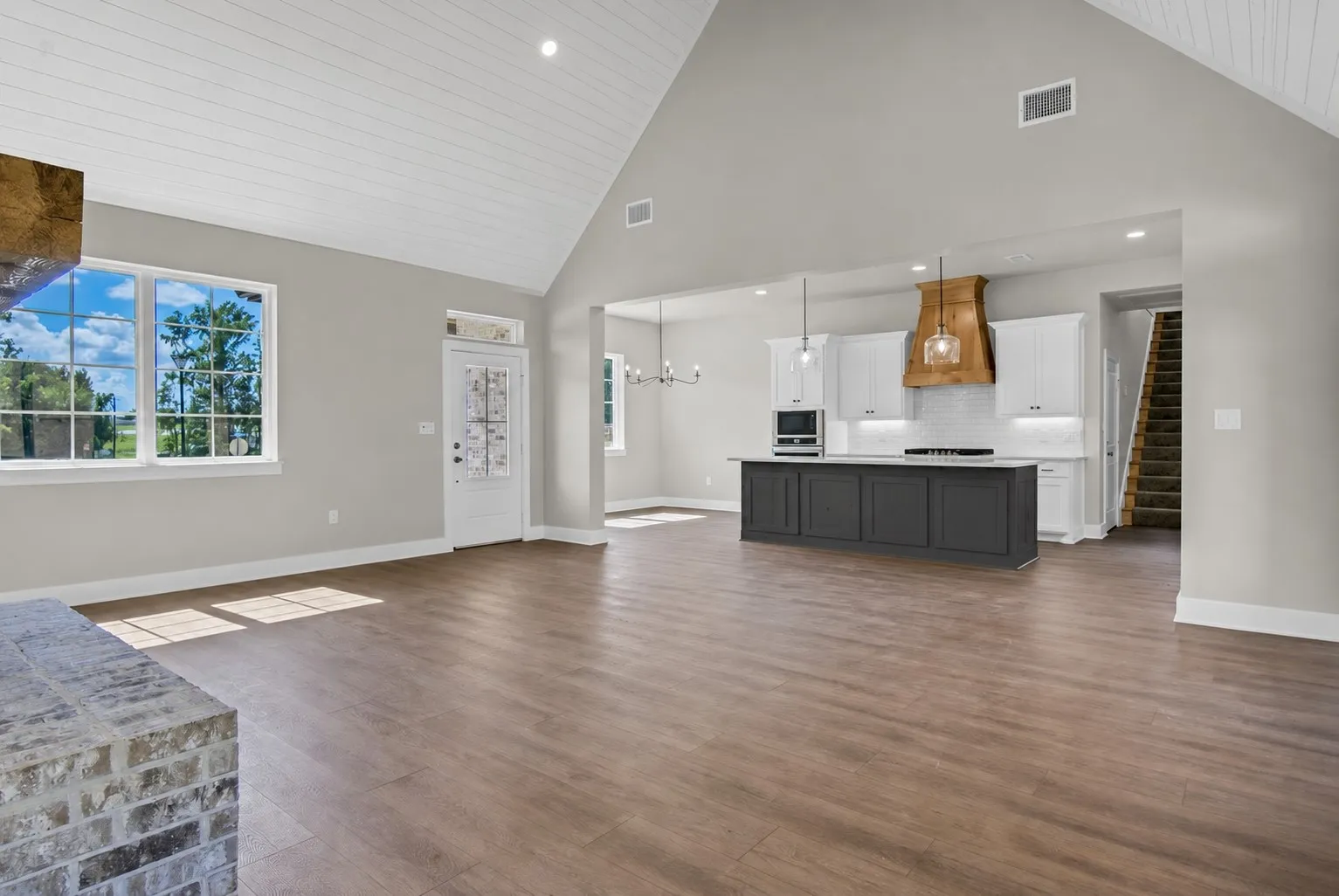 Single Family Residence For Sale in Smith County , 1001 Mallard Drive, Lindale, Texas 75771, 4 Bedroom, 3 Bathroom, 2 Garage spaces, 2,462 Sqft, built in 2024, New Construction - Complete, mls#20994076, Real Estate Agent in Lindale, Homes For Sale in Smith county, Homes For Sale in Lindale, Realtor in Lindale Texas, Real Estate Brokerage Independent Realty Texas, Luminita Cordes Realtor