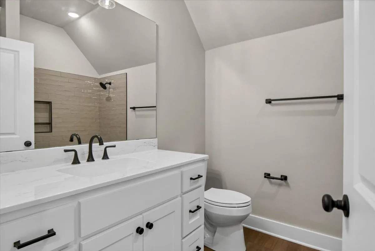 Single Family Residence For Sale in Smith County , 1001 Mallard Drive, Lindale, Texas 75771, 4 Bedroom, 3 Bathroom, 2 Garage spaces, 2,462 Sqft, built in 2024, New Construction - Complete, mls#20994076, Real Estate Agent in Lindale, Homes For Sale in Smith county, Homes For Sale in Lindale, Realtor in Lindale Texas, Real Estate Brokerage Independent Realty Texas, Luminita Cordes Realtor