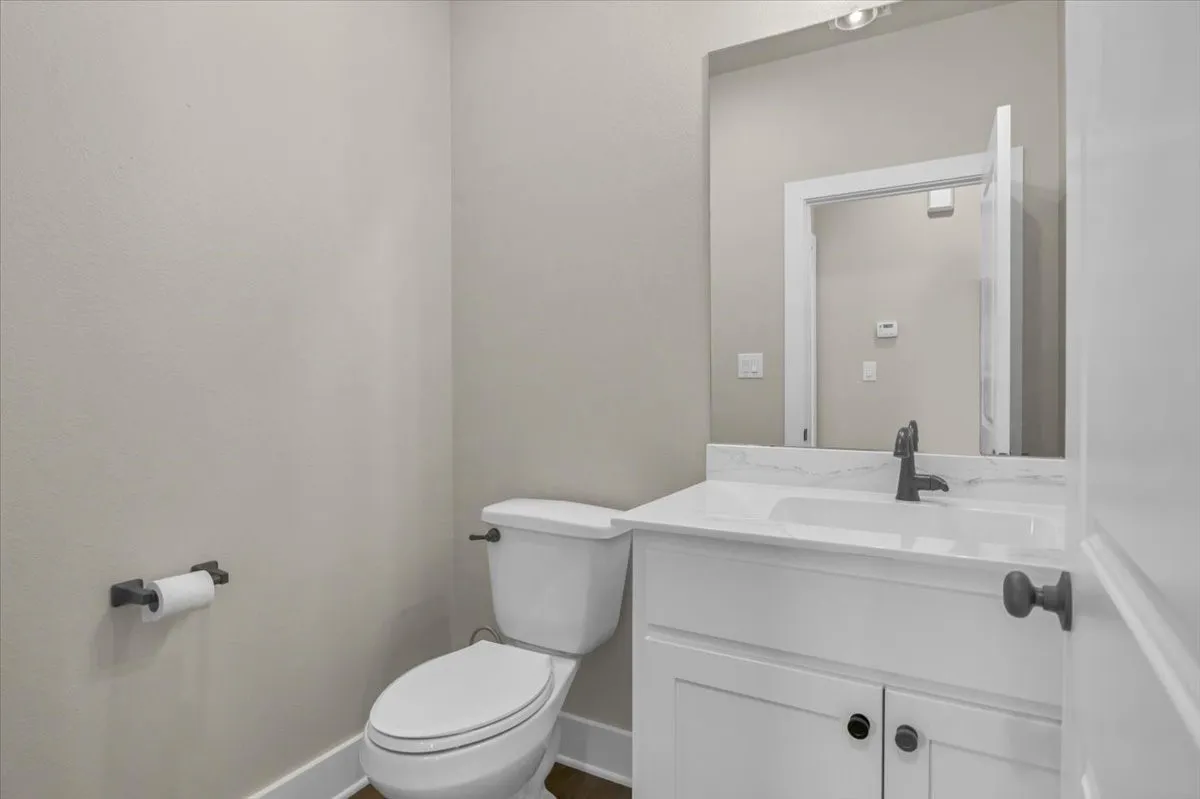 Single Family Residence For Sale in Smith County , 1001 Mallard Drive, Lindale, Texas 75771, 4 Bedroom, 3 Bathroom, 2 Garage spaces, 2,462 Sqft, built in 2024, New Construction - Complete, mls#20994076, Real Estate Agent in Lindale, Homes For Sale in Smith county, Homes For Sale in Lindale, Realtor in Lindale Texas, Real Estate Brokerage Independent Realty Texas, Luminita Cordes Realtor