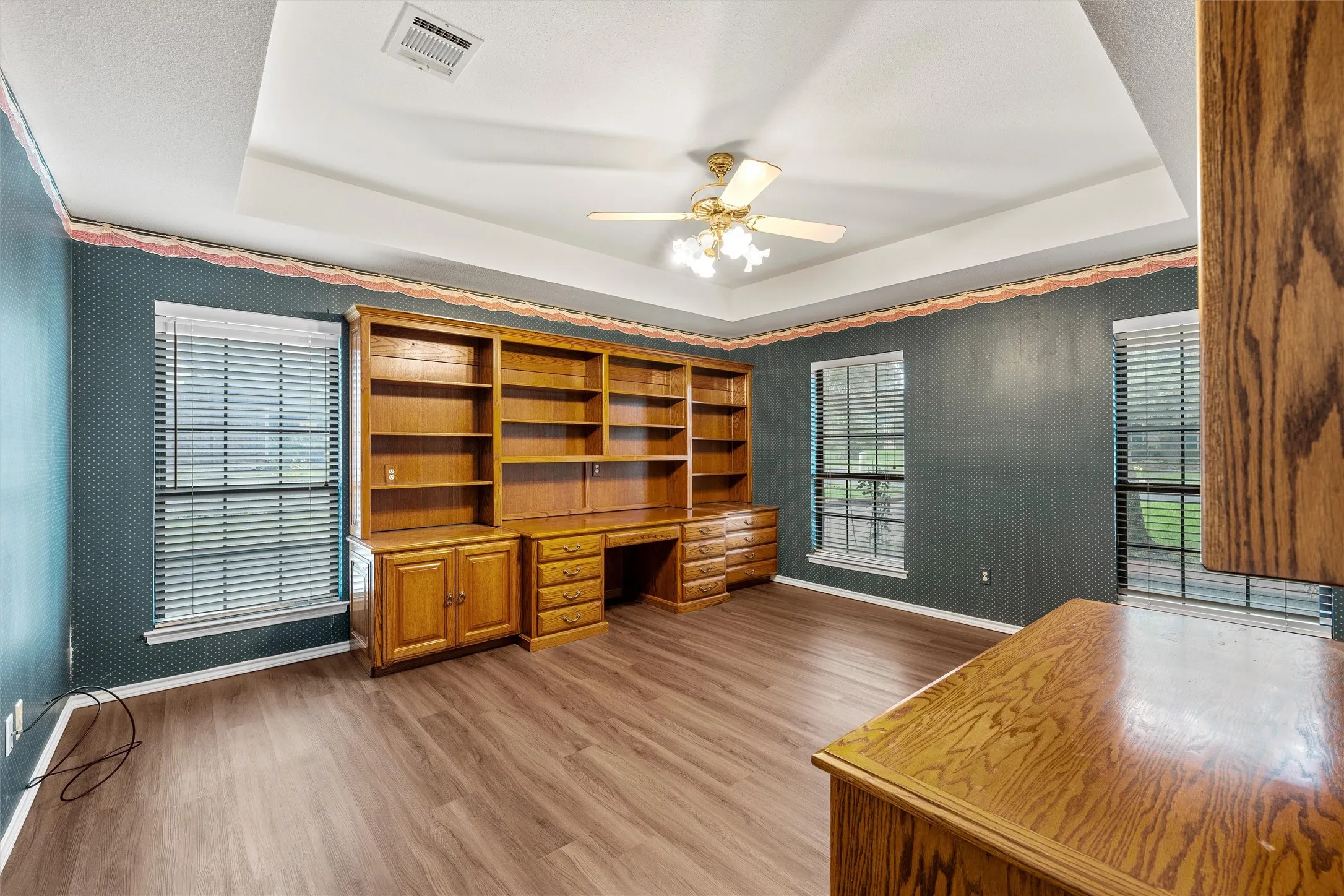 office or bedroom