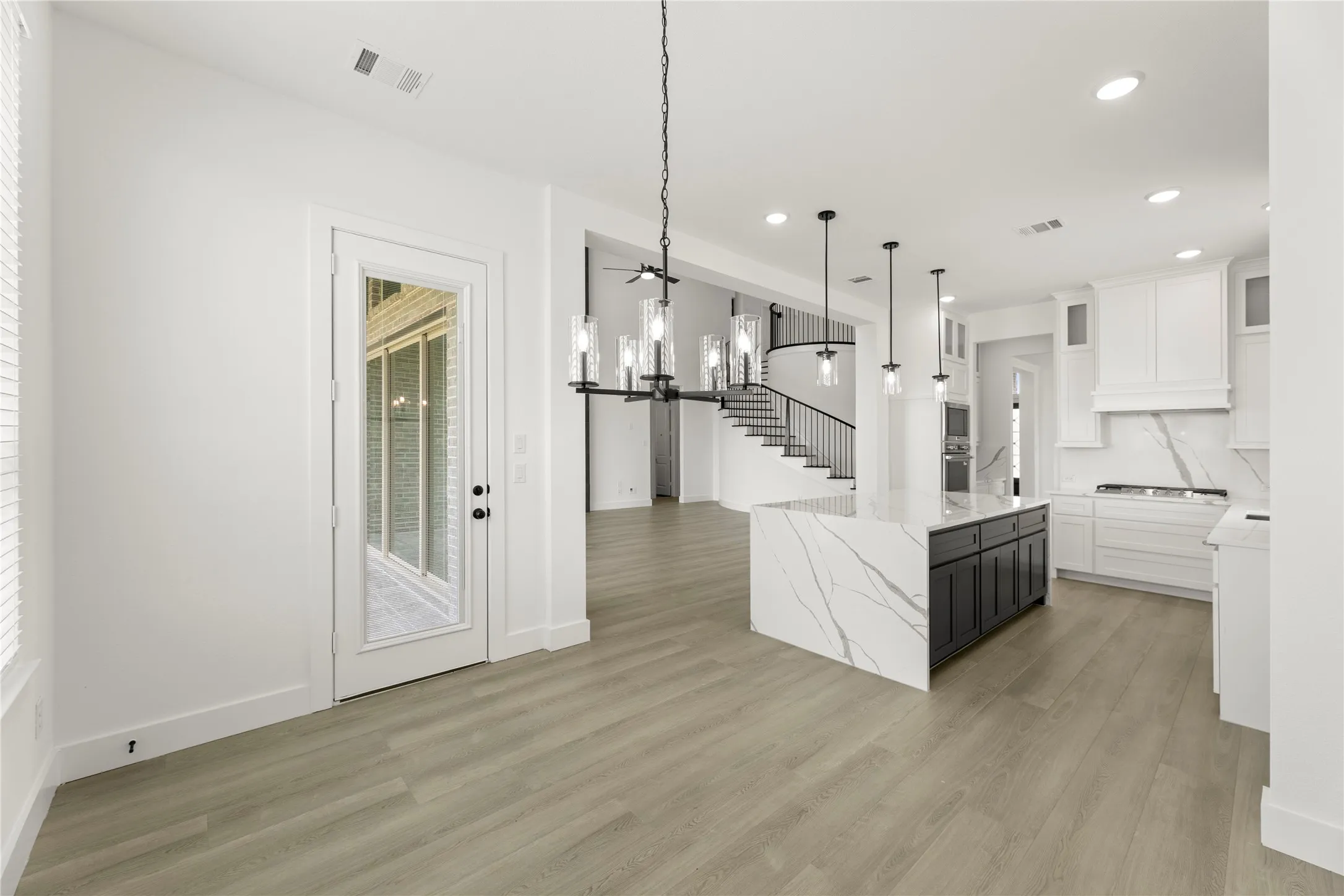 14. 1700 Pepperdine - Nook (2)
