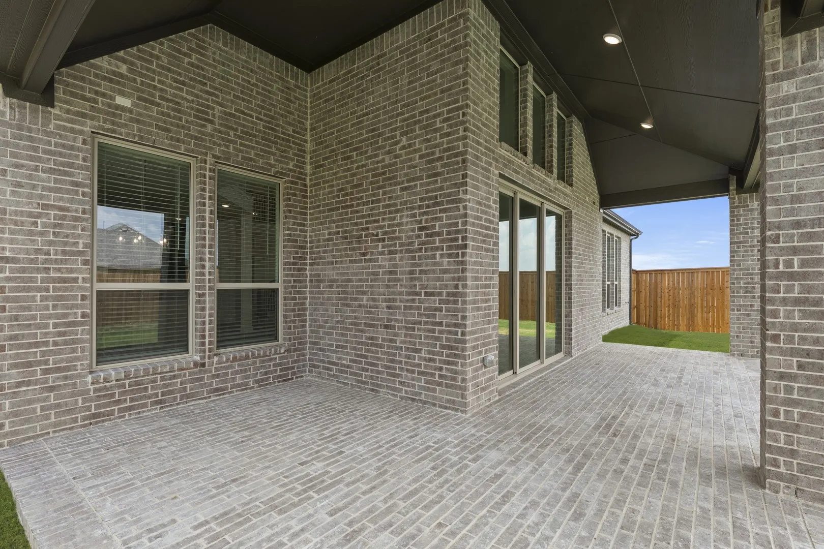 25. 971 Georgetown - Patio