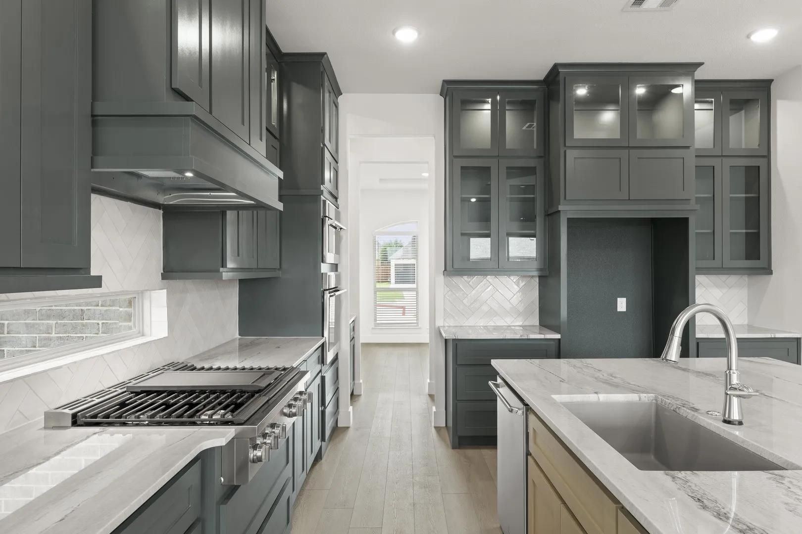 13. 971 Georgetown - Kitchen (3)