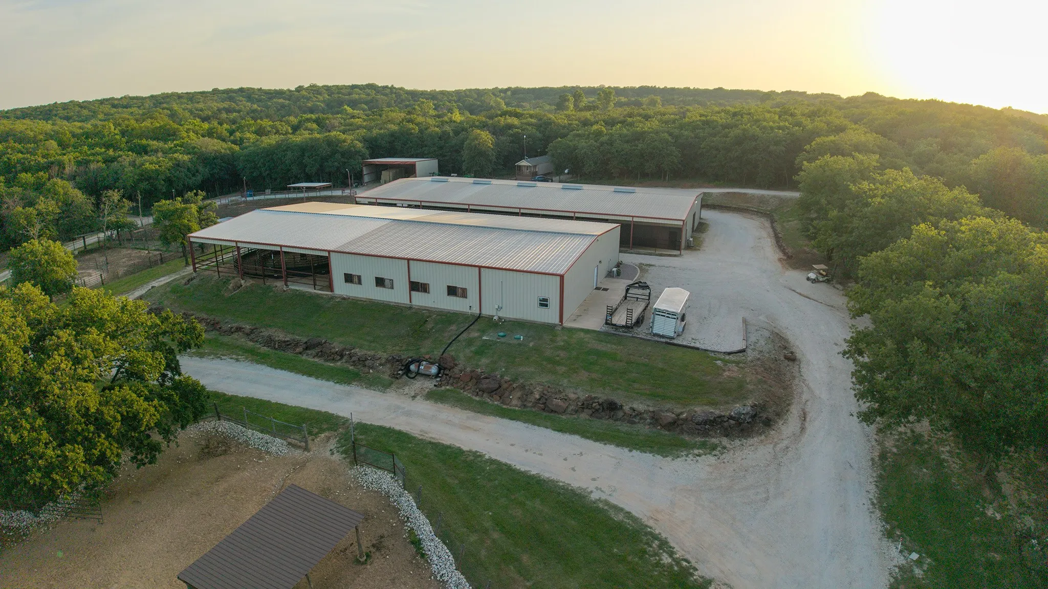 Farm For Sale in Cooke County , 8016 E US HWY 82, Gainesville, Texas 76240, 3 Bedroom, 5 Bathroom, Garage spaces, 1,782 Sqft, built in 2018, mls#20941405, Real Estate Agent in Gainesville, Homes For Sale in Cooke county, Homes For Sale in Gainesville, Realtor in Gainesville Texas, Real Estate Brokerage Independent Realty Texas, Luminita Cordes Realtor