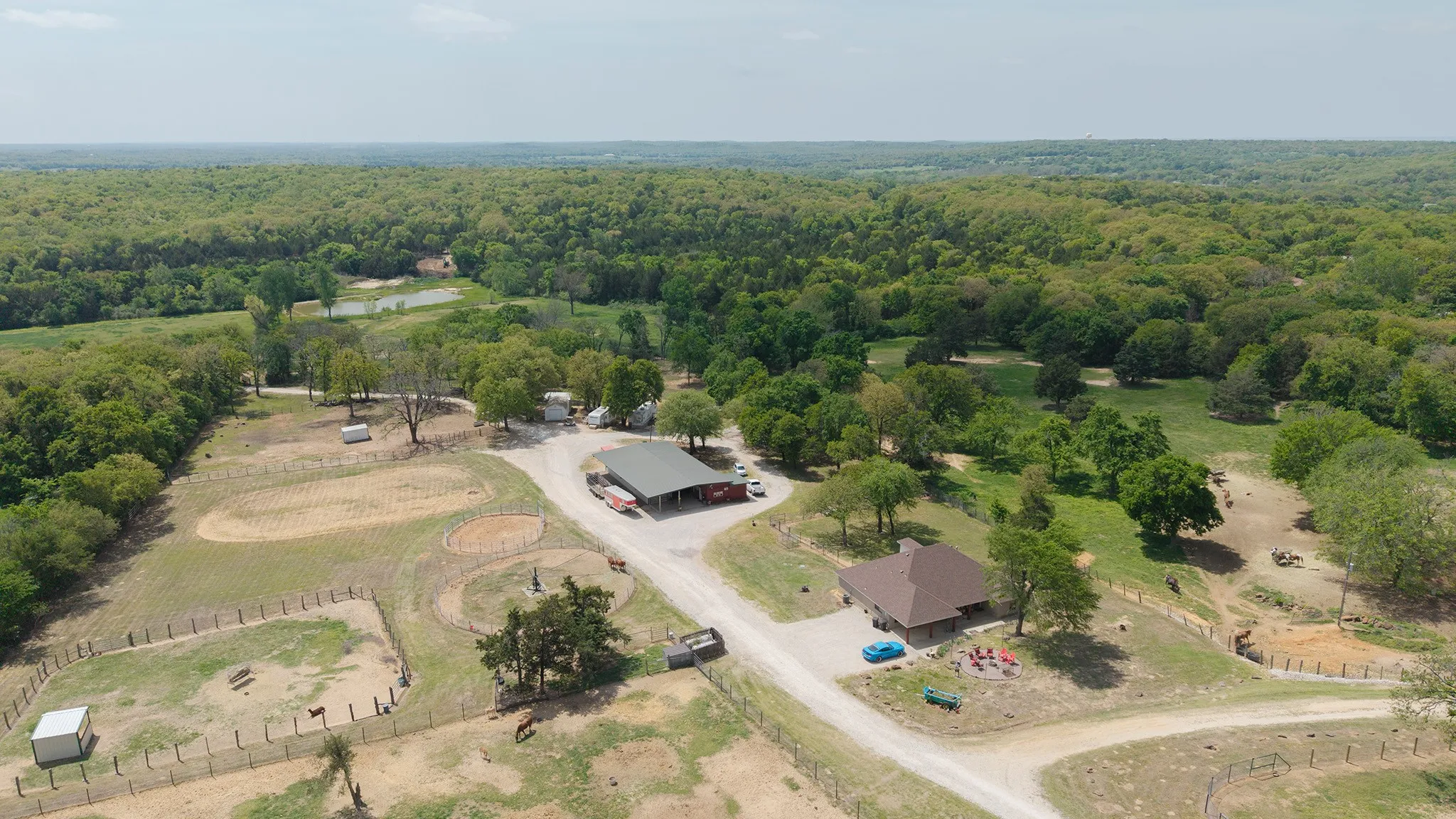 Farm For Sale in Cooke County , 8016 E US HWY 82, Gainesville, Texas 76240, 3 Bedroom, 5 Bathroom, Garage spaces, 1,782 Sqft, built in 2018, mls#20941405, Real Estate Agent in Gainesville, Homes For Sale in Cooke county, Homes For Sale in Gainesville, Realtor in Gainesville Texas, Real Estate Brokerage Independent Realty Texas, Luminita Cordes Realtor