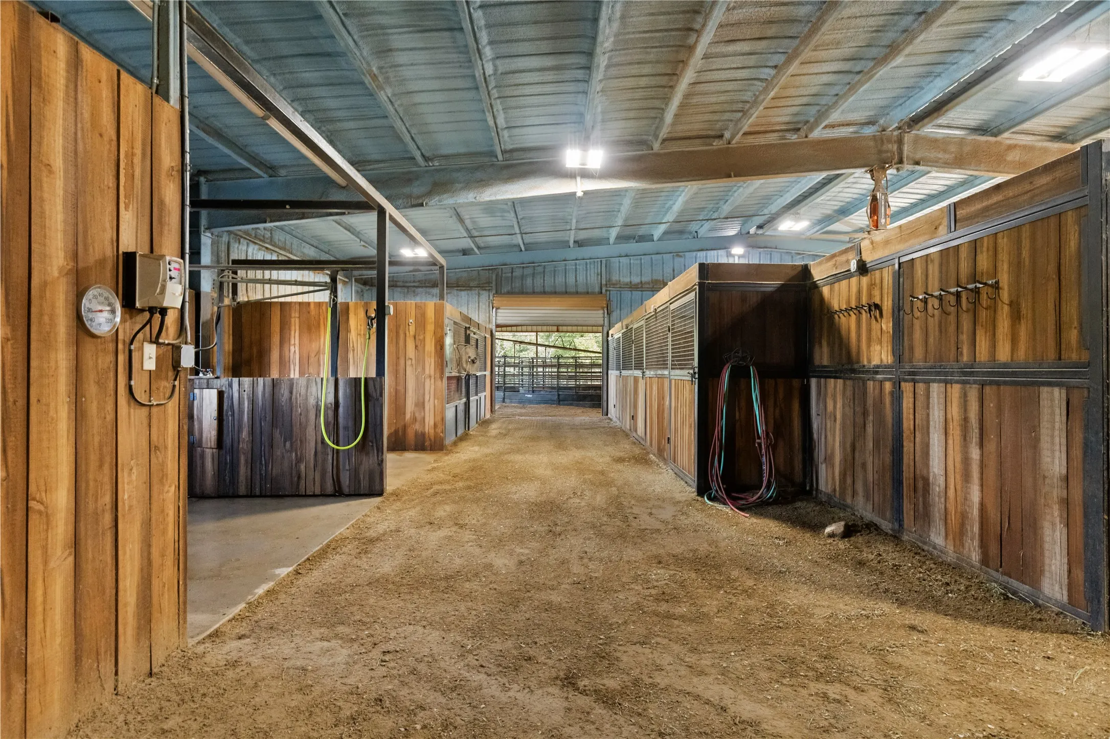 Farm For Sale in Cooke County , 8016 E US HWY 82, Gainesville, Texas 76240, 3 Bedroom, 5 Bathroom, Garage spaces, 1,782 Sqft, built in 2018, mls#20941405, Real Estate Agent in Gainesville, Homes For Sale in Cooke county, Homes For Sale in Gainesville, Realtor in Gainesville Texas, Real Estate Brokerage Independent Realty Texas, Luminita Cordes Realtor