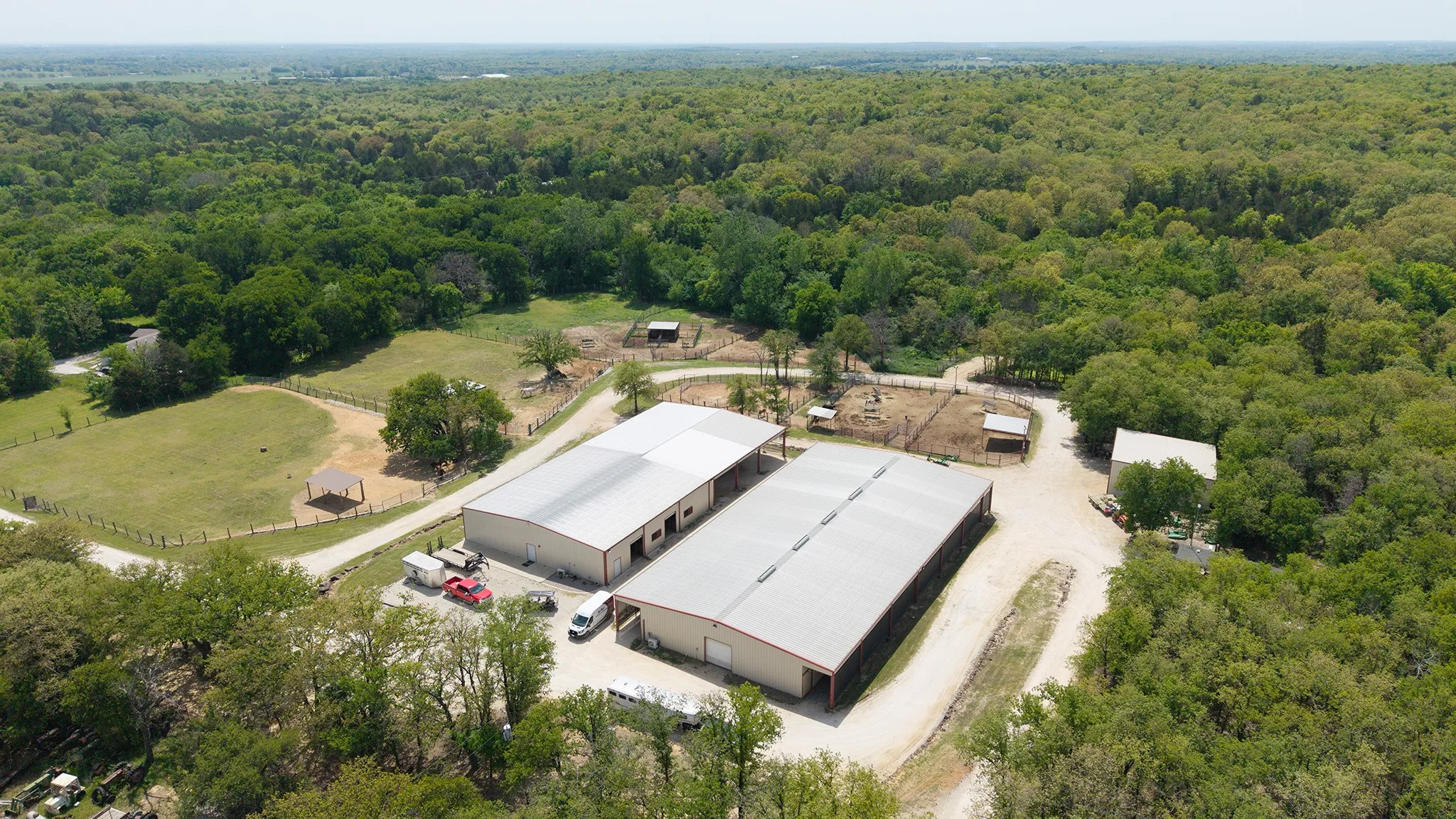 Farm For Sale in Cooke County , 8016 E US HWY 82, Gainesville, Texas 76240, 3 Bedroom, 5 Bathroom, Garage spaces, 1,782 Sqft, built in 2018, mls#20941405, Real Estate Agent in Gainesville, Homes For Sale in Cooke county, Homes For Sale in Gainesville, Realtor in Gainesville Texas, Real Estate Brokerage Independent Realty Texas, Luminita Cordes Realtor