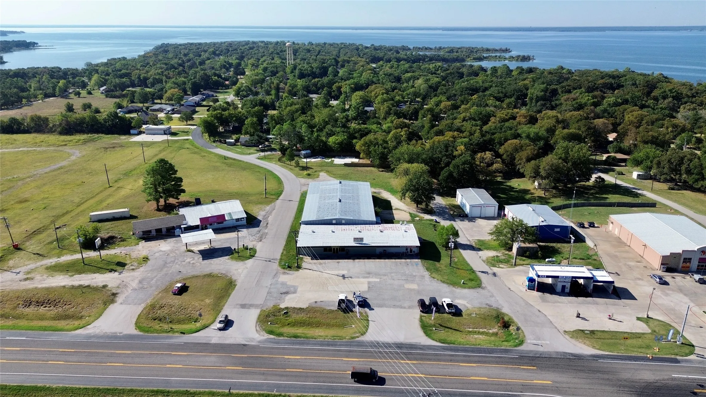 Retail For Rent in Rains County , 462 Hwy 276, East Tawakoni, Texas 75472, 0, 0, Garage spaces, 0 Sqft, built in 1960, Preowned, Price $5,000, mls#20995133, Real Estate Agent in East Tawakoni, Homes For Rent in Rains county, Homes For Rent in East Tawakoni, Realtor in East Tawakoni Texas, Real Estate Brokerage Independent Realty Texas, Luminita Cordes Realtor