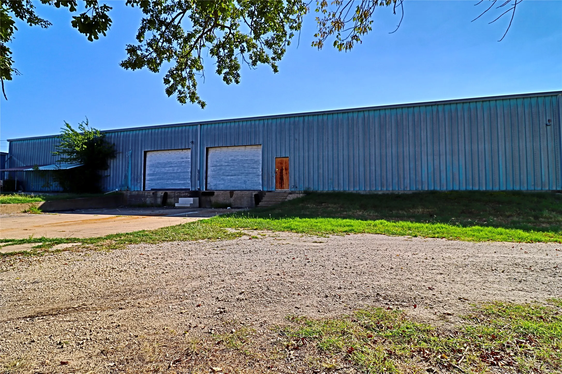 Retail For Rent in Rains County , 462 Hwy 276, East Tawakoni, Texas 75472, 0, 0, Garage spaces, 0 Sqft, built in 1960, Preowned, Price $5,000, mls#20995133, Real Estate Agent in East Tawakoni, Homes For Rent in Rains county, Homes For Rent in East Tawakoni, Realtor in East Tawakoni Texas, Real Estate Brokerage Independent Realty Texas, Luminita Cordes Realtor