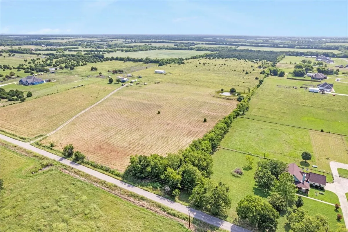 Unimproved Land For Sale in Hunt County , TBD County Road 1061, Greenville, Texas 75401, 0, 0, Garage spaces, 0 Sqft, built in 1995, mls#20986552, Real Estate Agent in Greenville, Homes For Sale in Hunt county, Homes For Sale in Greenville, Realtor in Greenville Texas, Real Estate Brokerage Independent Realty Texas, Luminita Cordes Realtor