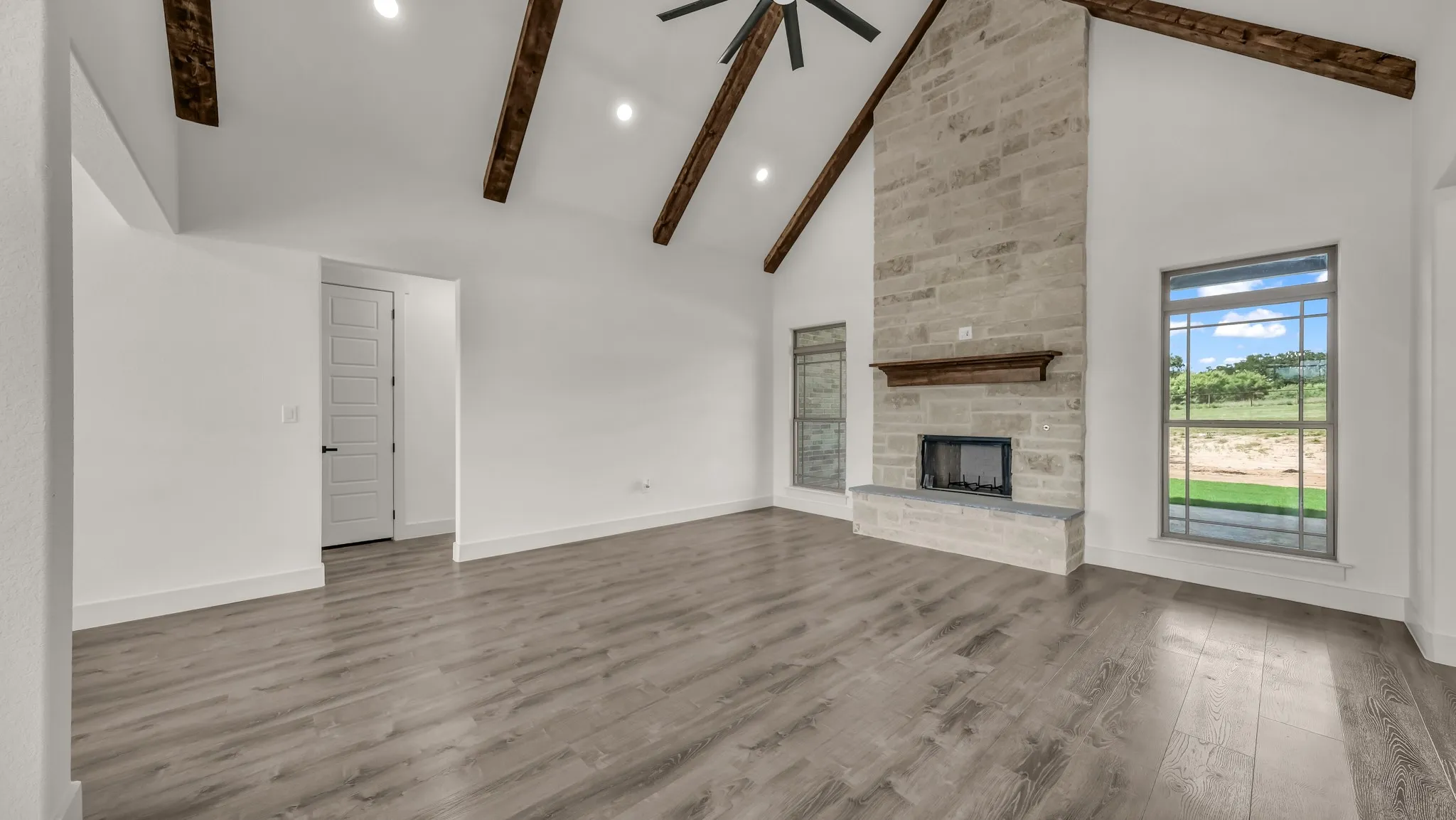 Floor to Ceiling Stone WBFP