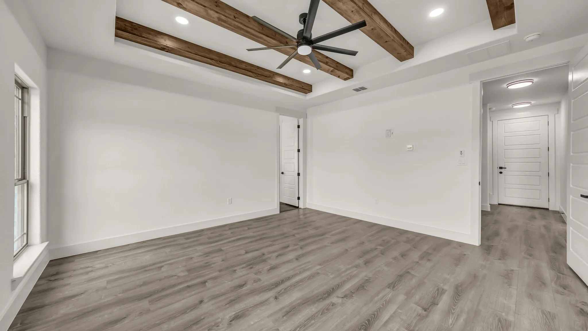 Single Family Residence For Sale in Parker County , 6915 Fm 1885, Weatherford, Texas 76088, 4 Bedroom, 3 Bathroom, 2 Garage spaces, 2,875 Sqft, built in 2025, New Construction - Complete, mls#20984569, Real Estate Agent in Weatherford, Homes For Sale in Parker county, Homes For Sale in Weatherford, Realtor in Weatherford Texas, Real Estate Brokerage Independent Realty Texas, Luminita Cordes Realtor