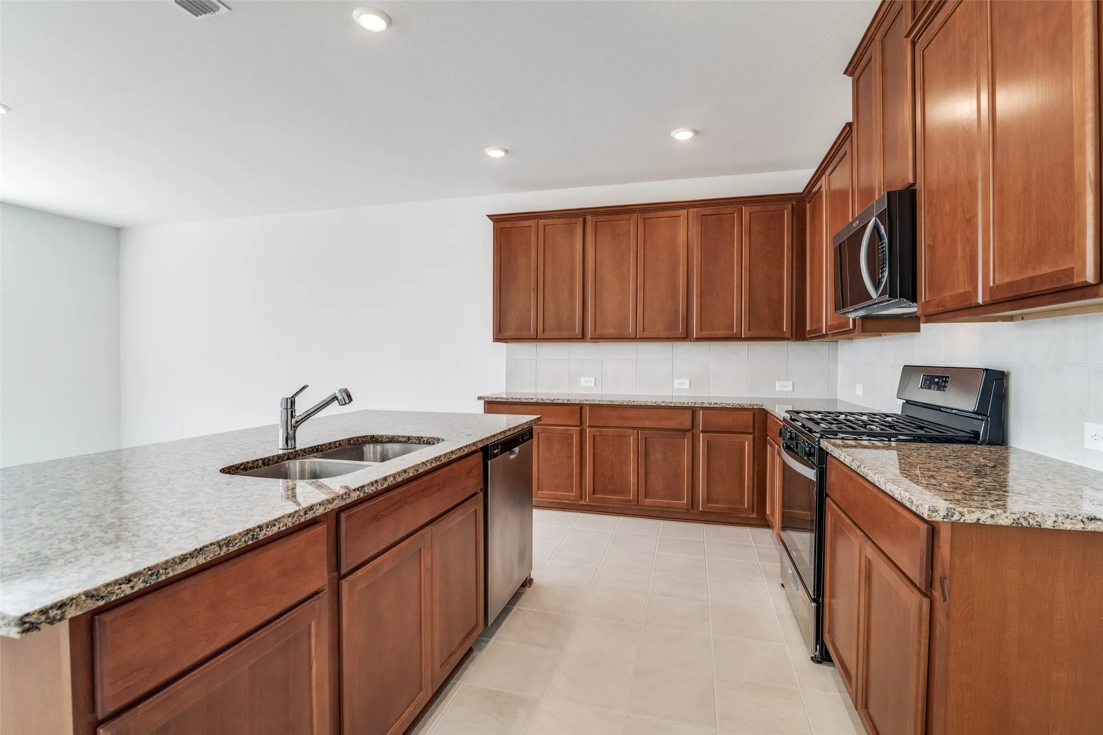 Single Family Residence For Sale in Kaufman County , 4109 Buffalo Grass Trail, Crandall, Texas 75114, 4 Bedroom, 2 Bathroom, 2 Garage spaces, 2,929 Sqft, built in 2025, New Construction - Complete, mls#20996686, Real Estate Agent in Crandall, Homes For Sale in Kaufman county, Homes For Sale in Crandall, Realtor in Crandall Texas, Real Estate Brokerage Independent Realty Texas, Luminita Cordes Realtor
