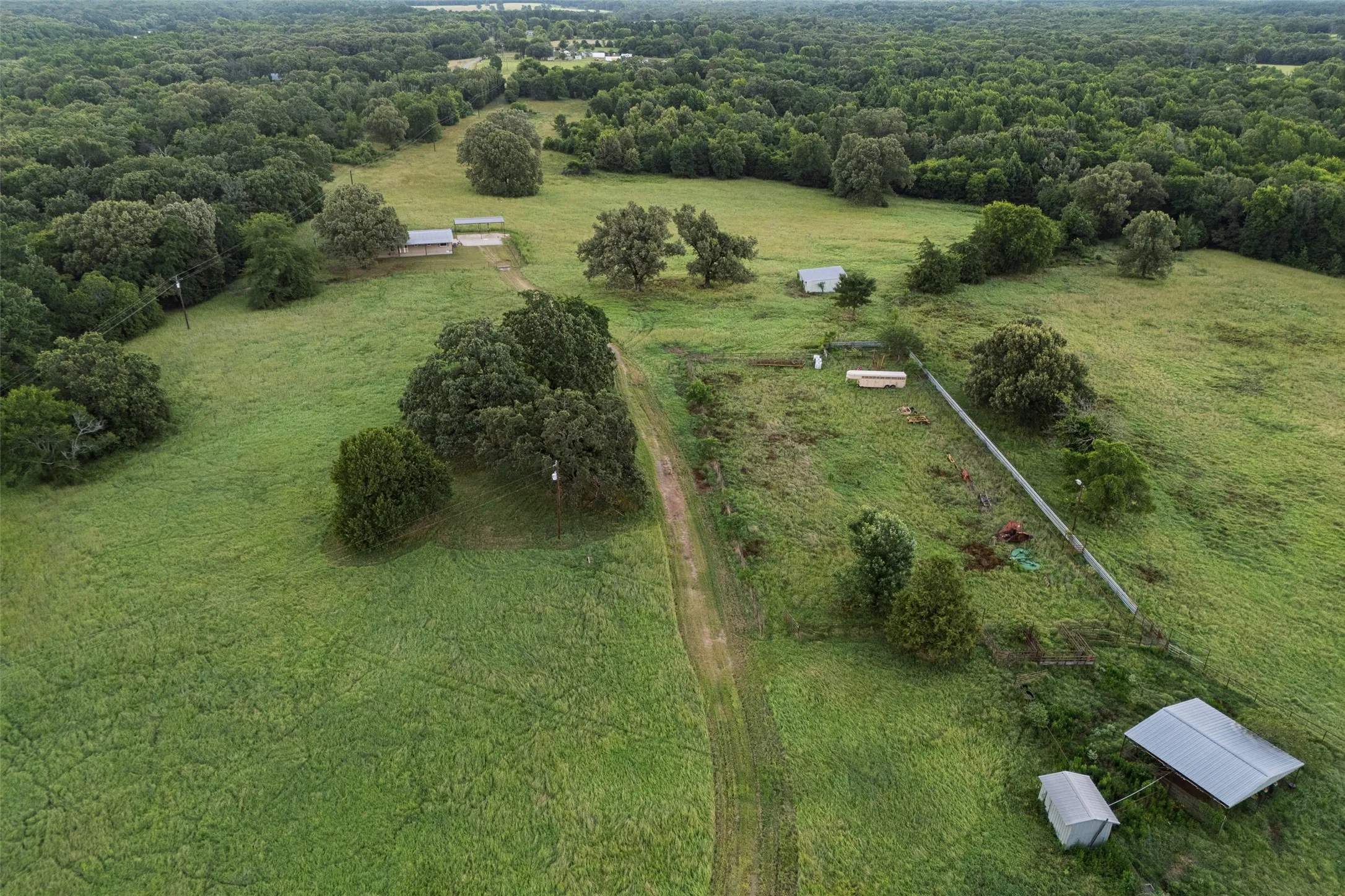 Ranch For Sale in Smith County , 19574 FM 1253, Lindale, Texas 75771, 0, 0, Garage spaces, 0 Sqft, built in 0, Price $700,000, mls#20996971, Real Estate Agent in Lindale, Homes For Sale in Smith county, Homes For Sale in Lindale, Realtor in Lindale Texas, Real Estate Brokerage Independent Realty Texas, Luminita Cordes Realtor