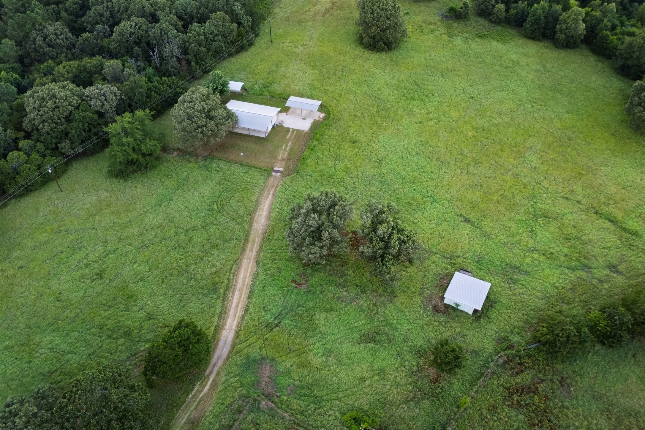 Ranch For Sale in Smith County , 19574 FM 1253, Lindale, Texas 75771, 0, 0, Garage spaces, 0 Sqft, built in 0, Price $700,000, mls#20996971, Real Estate Agent in Lindale, Homes For Sale in Smith county, Homes For Sale in Lindale, Realtor in Lindale Texas, Real Estate Brokerage Independent Realty Texas, Luminita Cordes Realtor