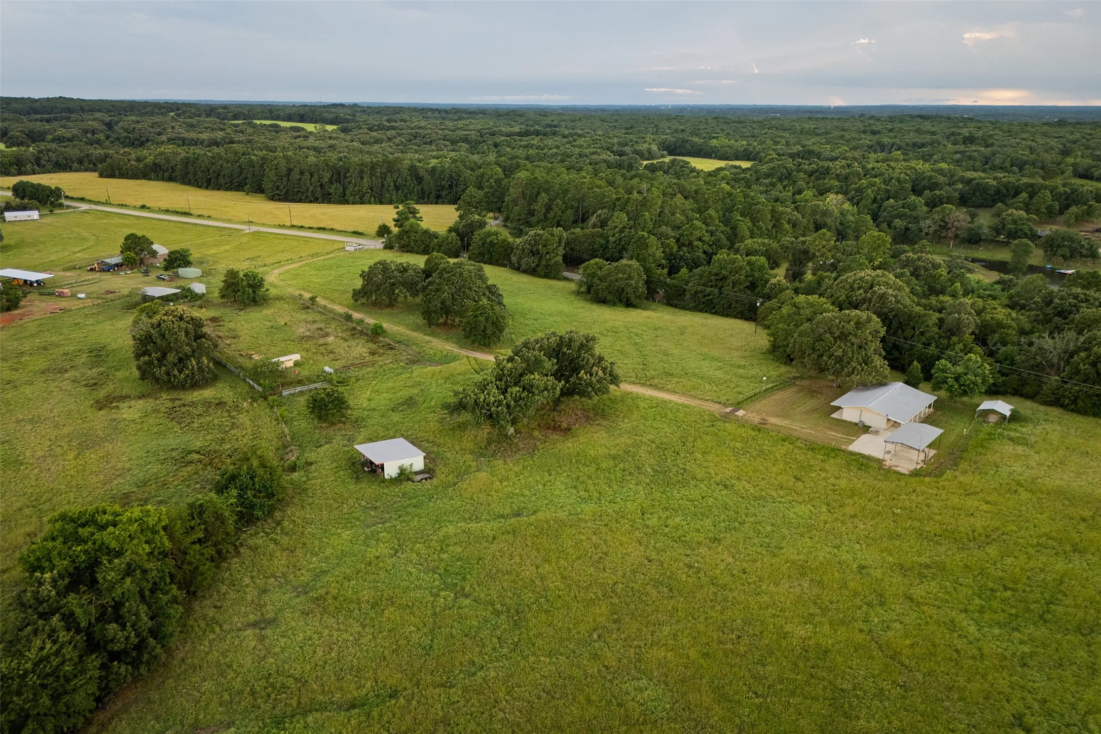 Ranch For Sale in Smith County , 19574 FM 1253, Lindale, Texas 75771, 0, 0, Garage spaces, 0 Sqft, built in 0, Price $700,000, mls#20996971, Real Estate Agent in Lindale, Homes For Sale in Smith county, Homes For Sale in Lindale, Realtor in Lindale Texas, Real Estate Brokerage Independent Realty Texas, Luminita Cordes Realtor