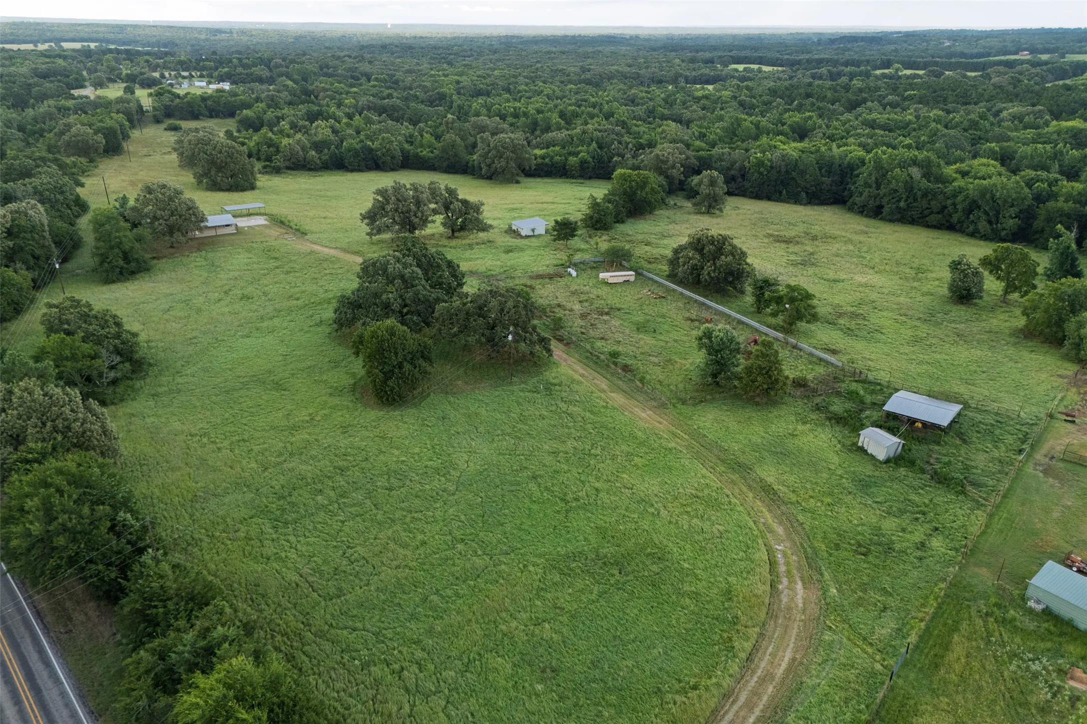Ranch For Sale in Smith County , 19574 FM 1253, Lindale, Texas 75771, 0, 0, Garage spaces, 0 Sqft, built in 0, Price $700,000, mls#20996971, Real Estate Agent in Lindale, Homes For Sale in Smith county, Homes For Sale in Lindale, Realtor in Lindale Texas, Real Estate Brokerage Independent Realty Texas, Luminita Cordes Realtor