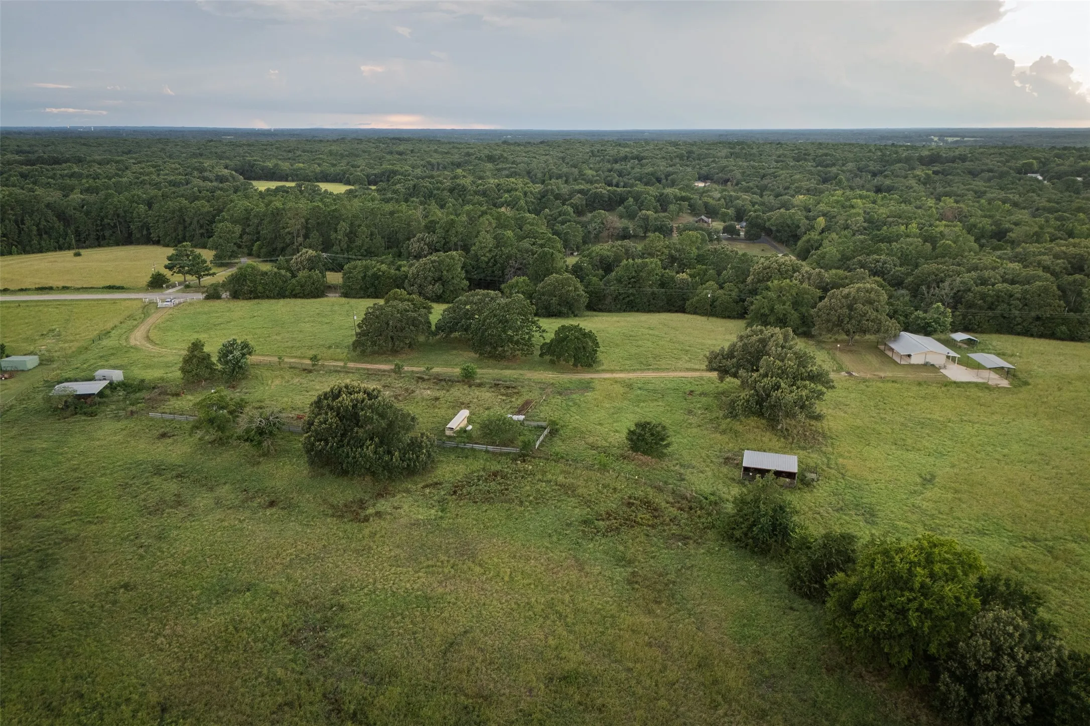 Ranch For Sale in Smith County , 19574 FM 1253, Lindale, Texas 75771, 0, 0, Garage spaces, 0 Sqft, built in 0, Price $700,000, mls#20996971, Real Estate Agent in Lindale, Homes For Sale in Smith county, Homes For Sale in Lindale, Realtor in Lindale Texas, Real Estate Brokerage Independent Realty Texas, Luminita Cordes Realtor